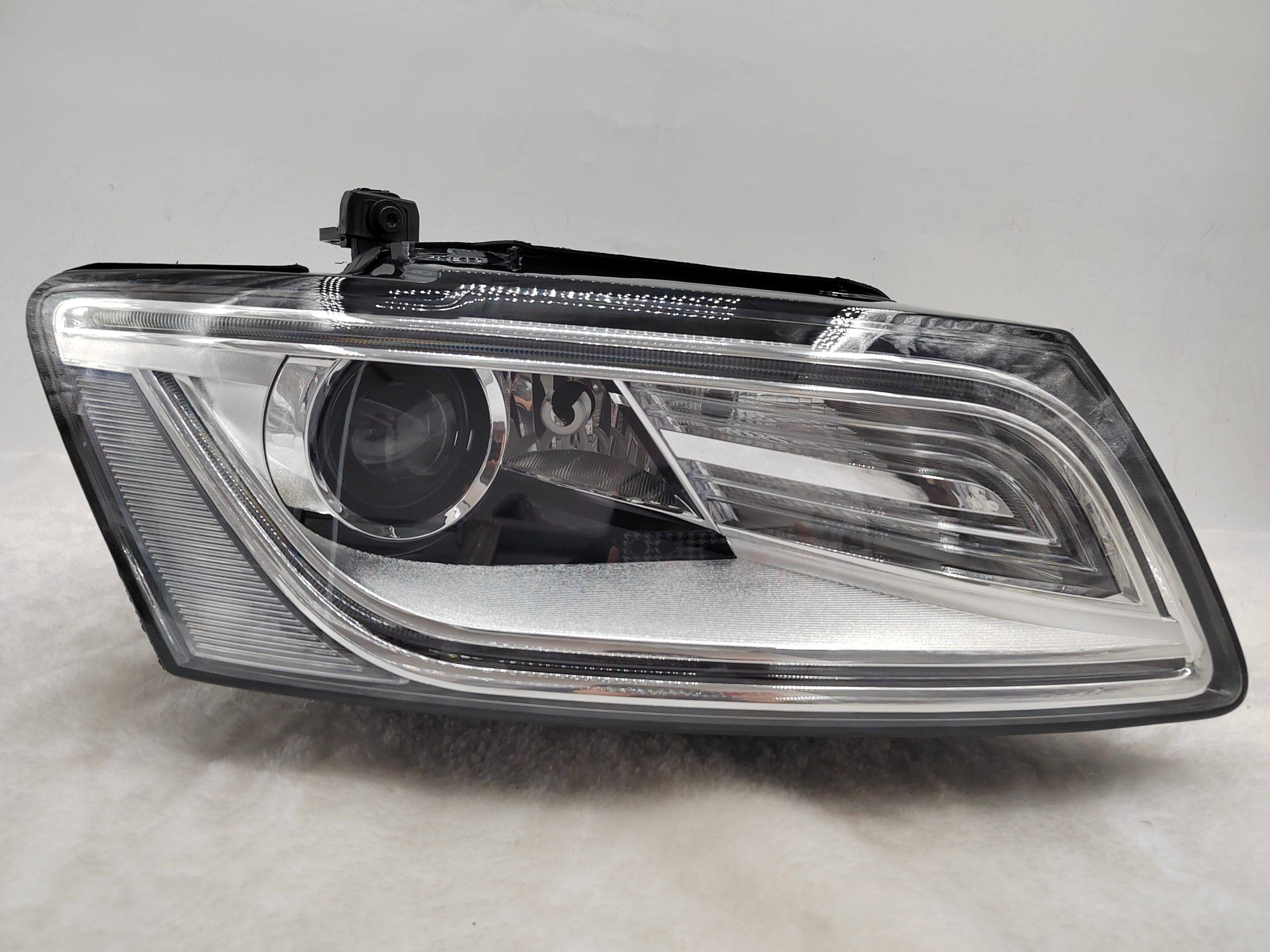 AUDI Q5 2012-2016 XENON R.H.S HEADLIGHT ASSEMBLY