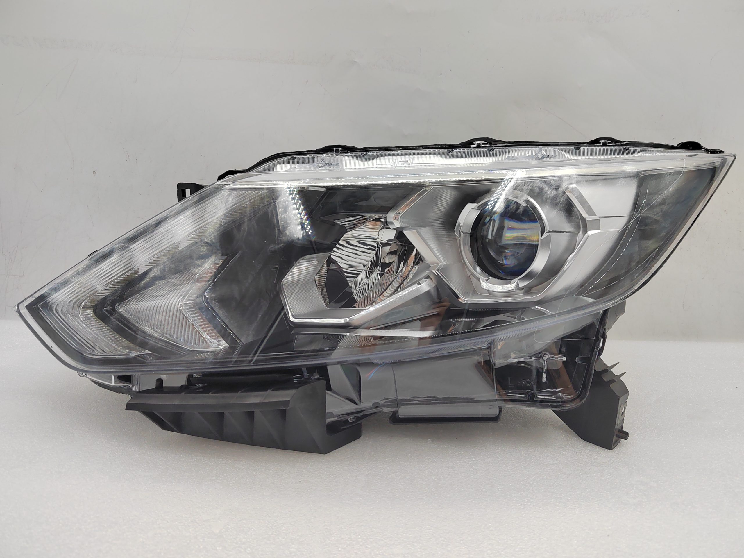NISSAN QASHQAI J11 2014-2016 LED L.H.S HEADLIGHT ASSEMBLY