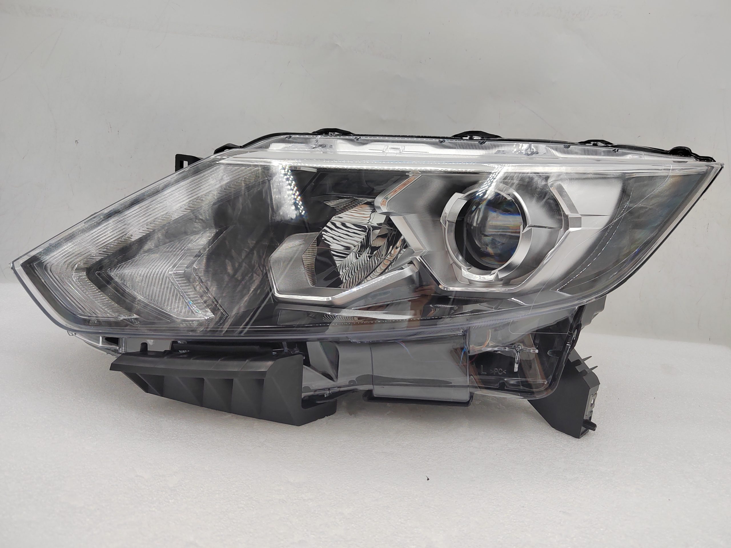 NISSAN QASHQAI J11 2014-2016 LED L.H.S HEADLIGHT ASSEMBLY