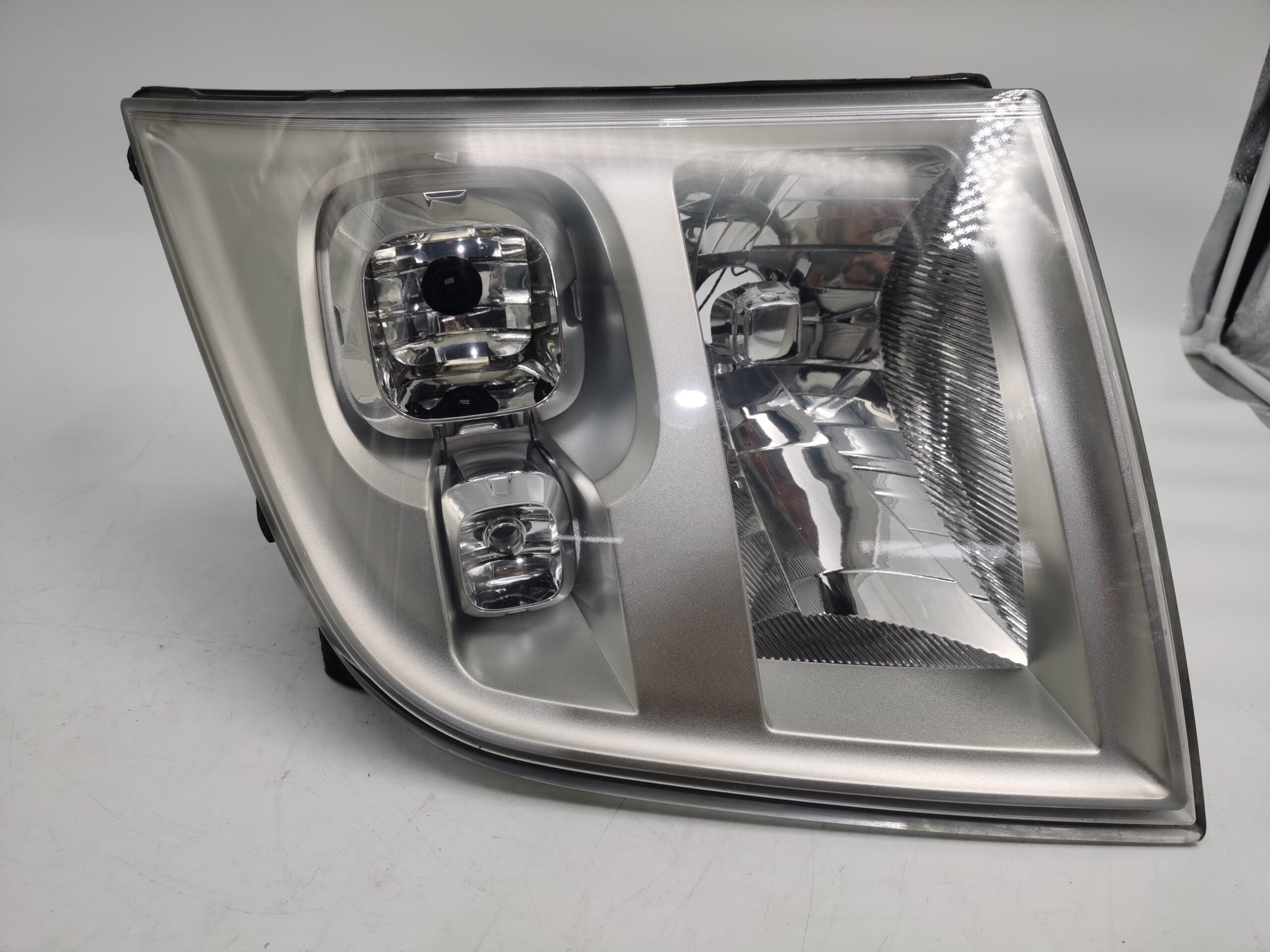 Ford TRANSIT 2009-2012 L.H.S HEADLIGHT ASSEMBLY