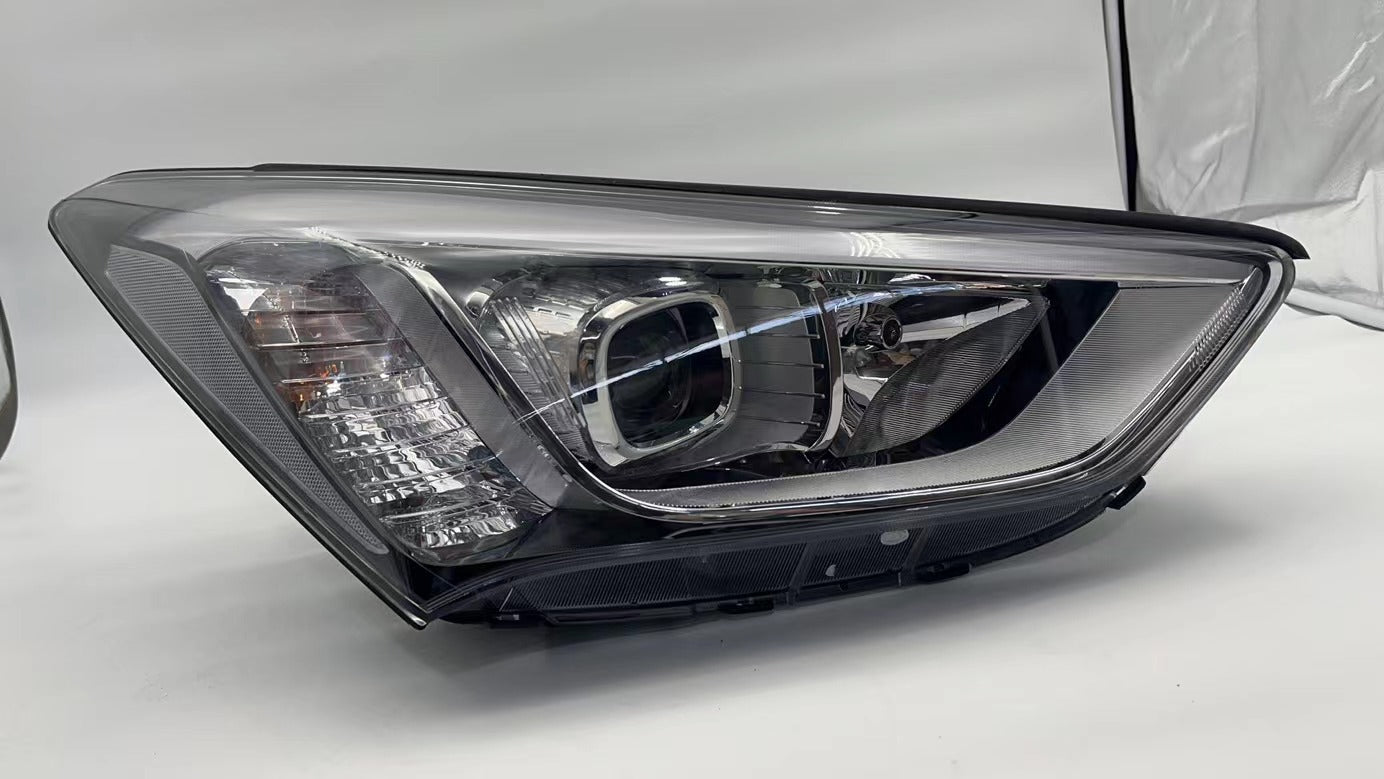 Hyundai SANTA FE 2013-2016 HALOGEN R.H.S HEADLIGHT ASSEMBLY