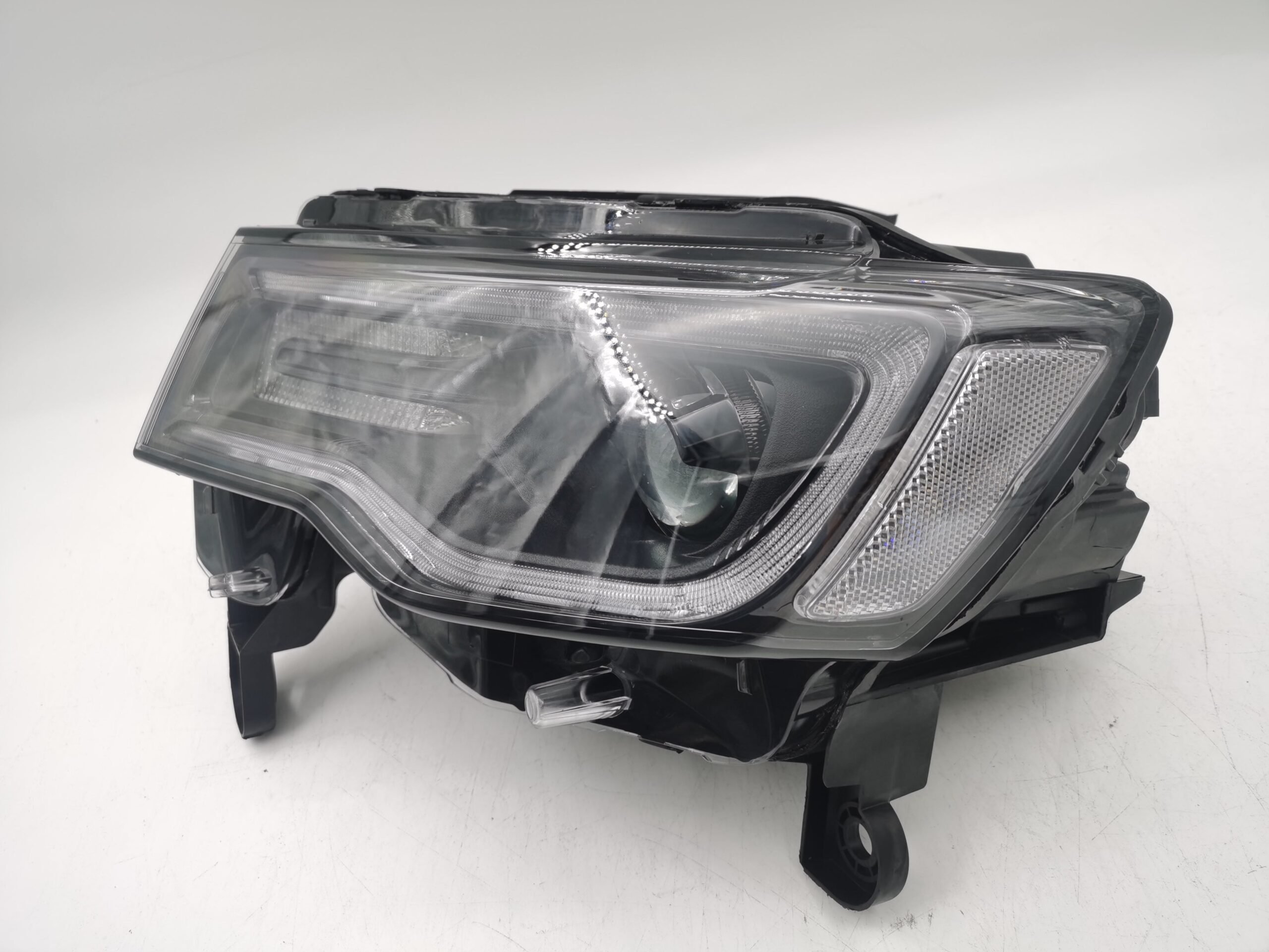 Jeep GRAND CHEROKEE 20142021 XENON L.H.S HEADLIGHT ASSEMBLY