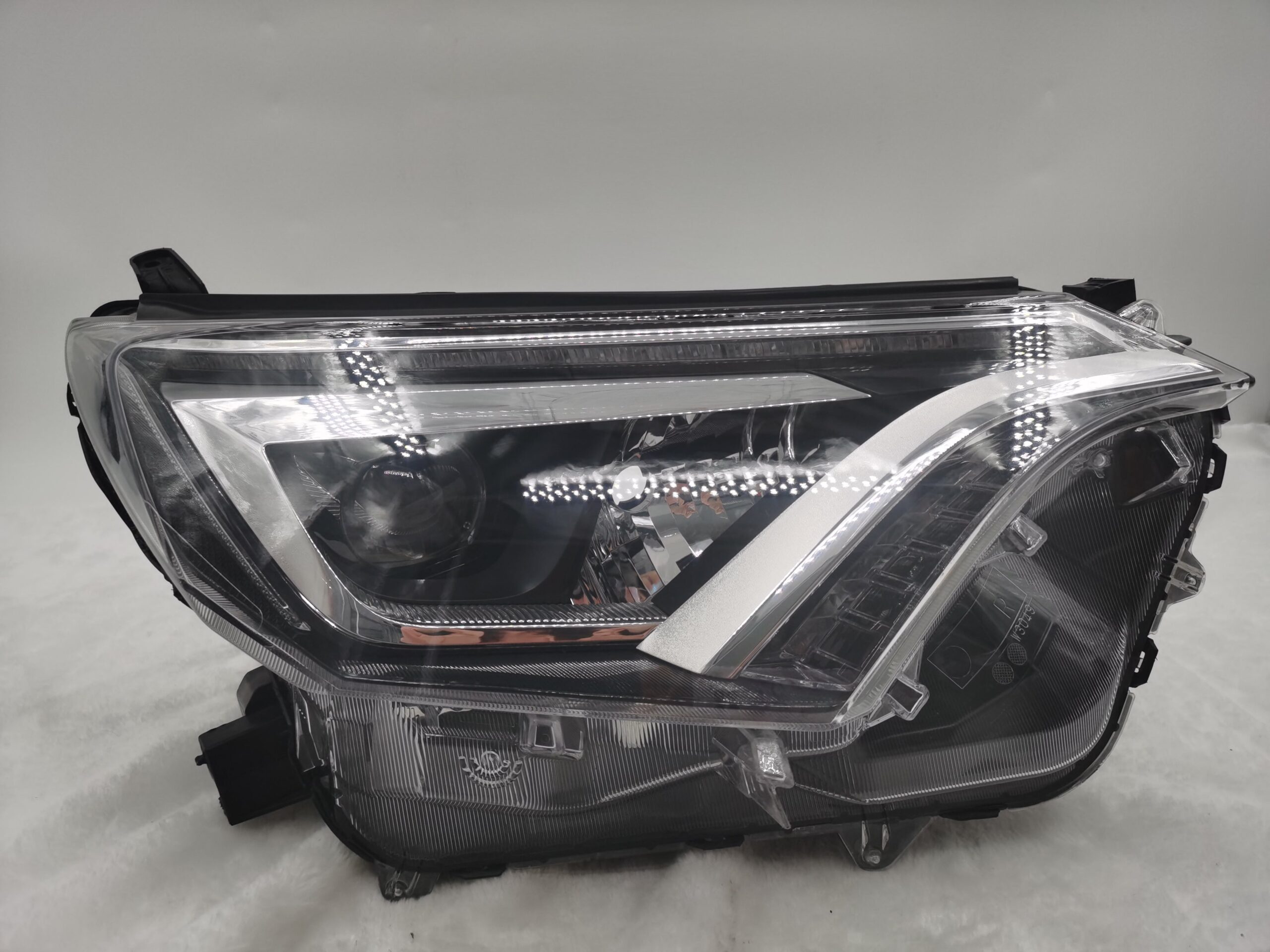 thumbnail image 2 of Pair Black Headlights Assembly For Toyota RAV4 2013-2015 – Left + Right – Halogen – Labwork 2 of 5