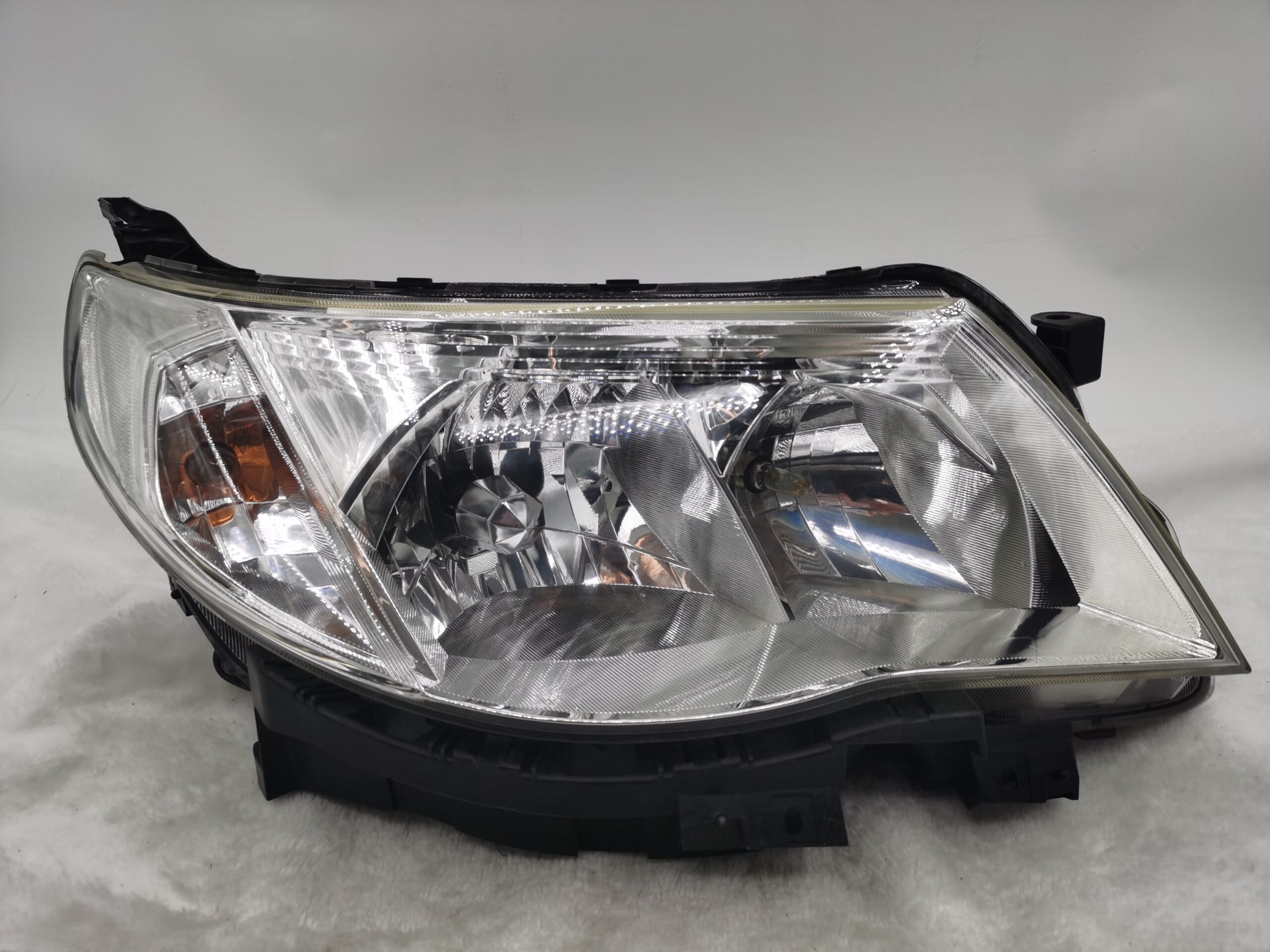 KARPAL Passenger Right Headlight – 2006-2008 Subaru Forester, Halogen, DOT/SAE