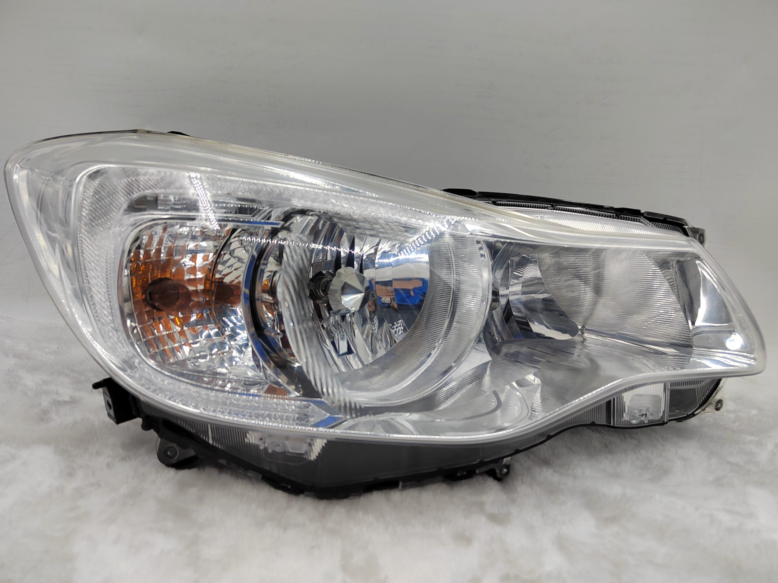 SUBARU IMPREZA XV 2012-2016 HALOGEN R.H.S HEADLIGHT ASSEMBLY