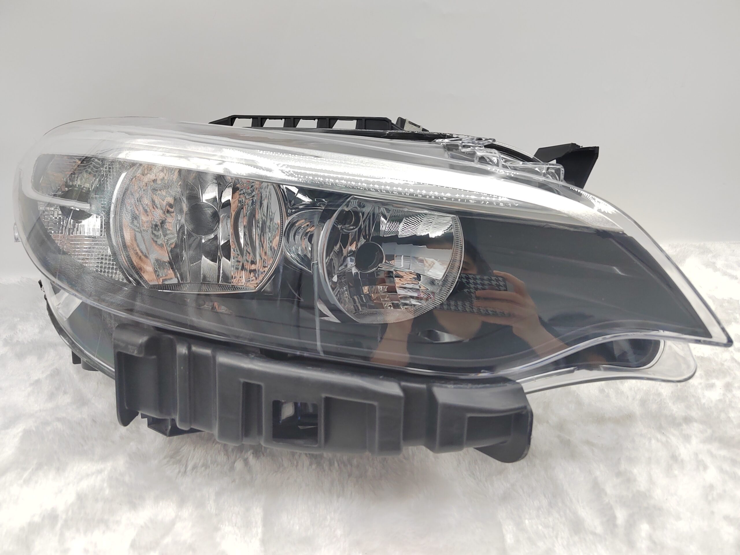 BMW 2 SERIES 2012-2014 HALOGEN R.H.S HEADLIGHT ASSEMBLY - Australia ...