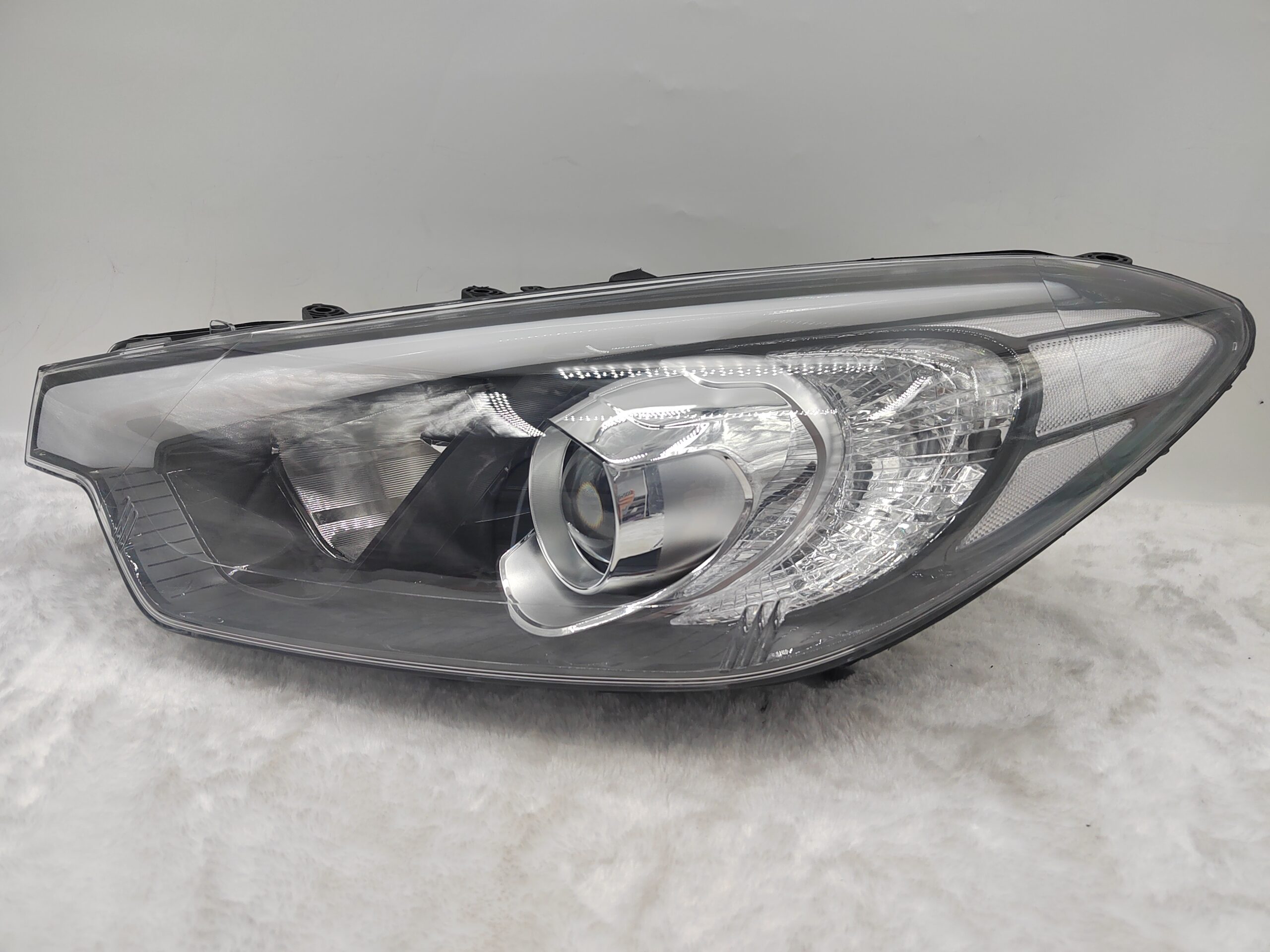 KIA CERATO 2013-2015 HALOGEN L.H.S HEADLIGHT ASSEMBLY