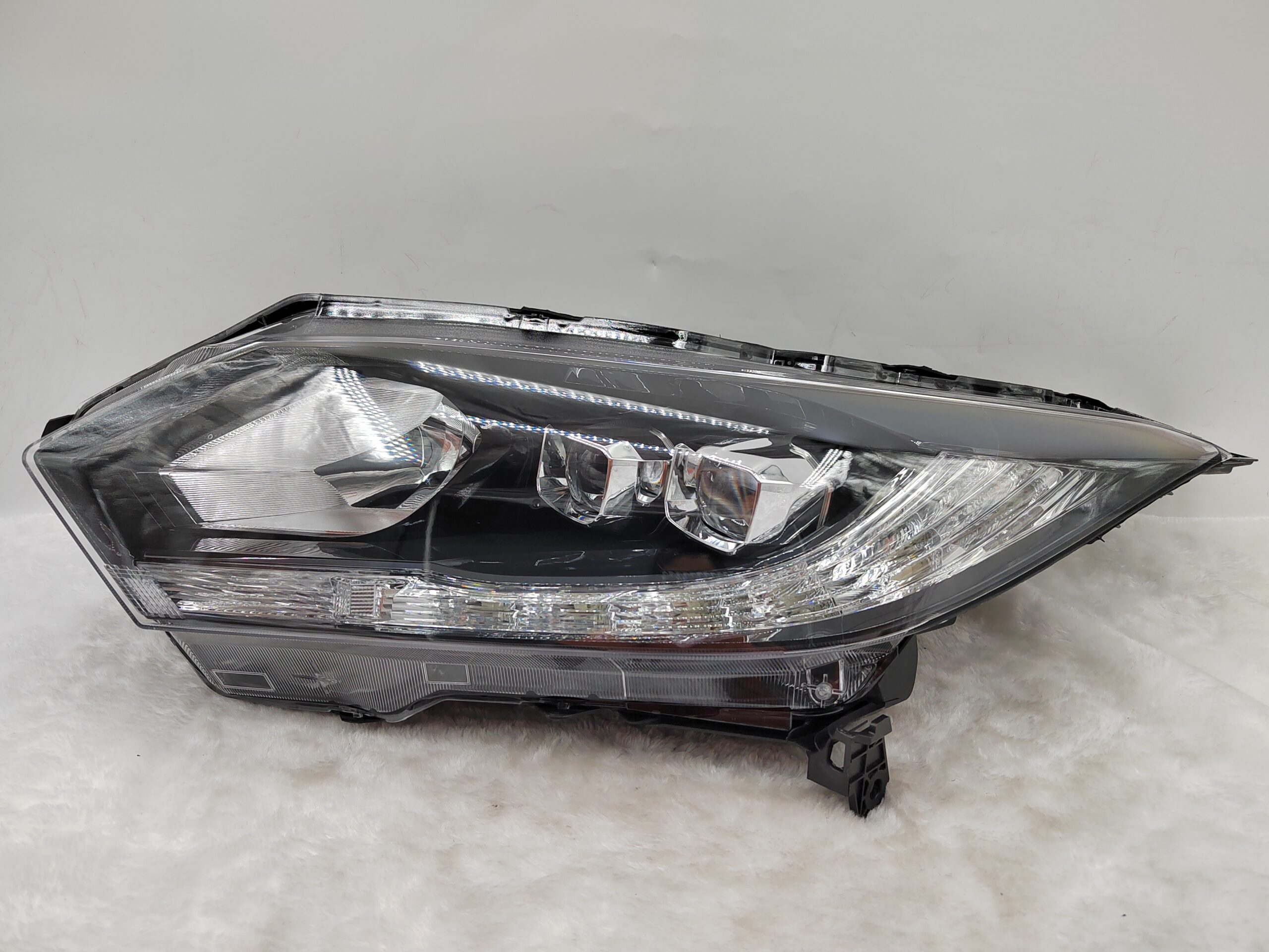 HONDA HR-V 2015-2018 LED L.H.S HEADLIGHT ASSEMBLY