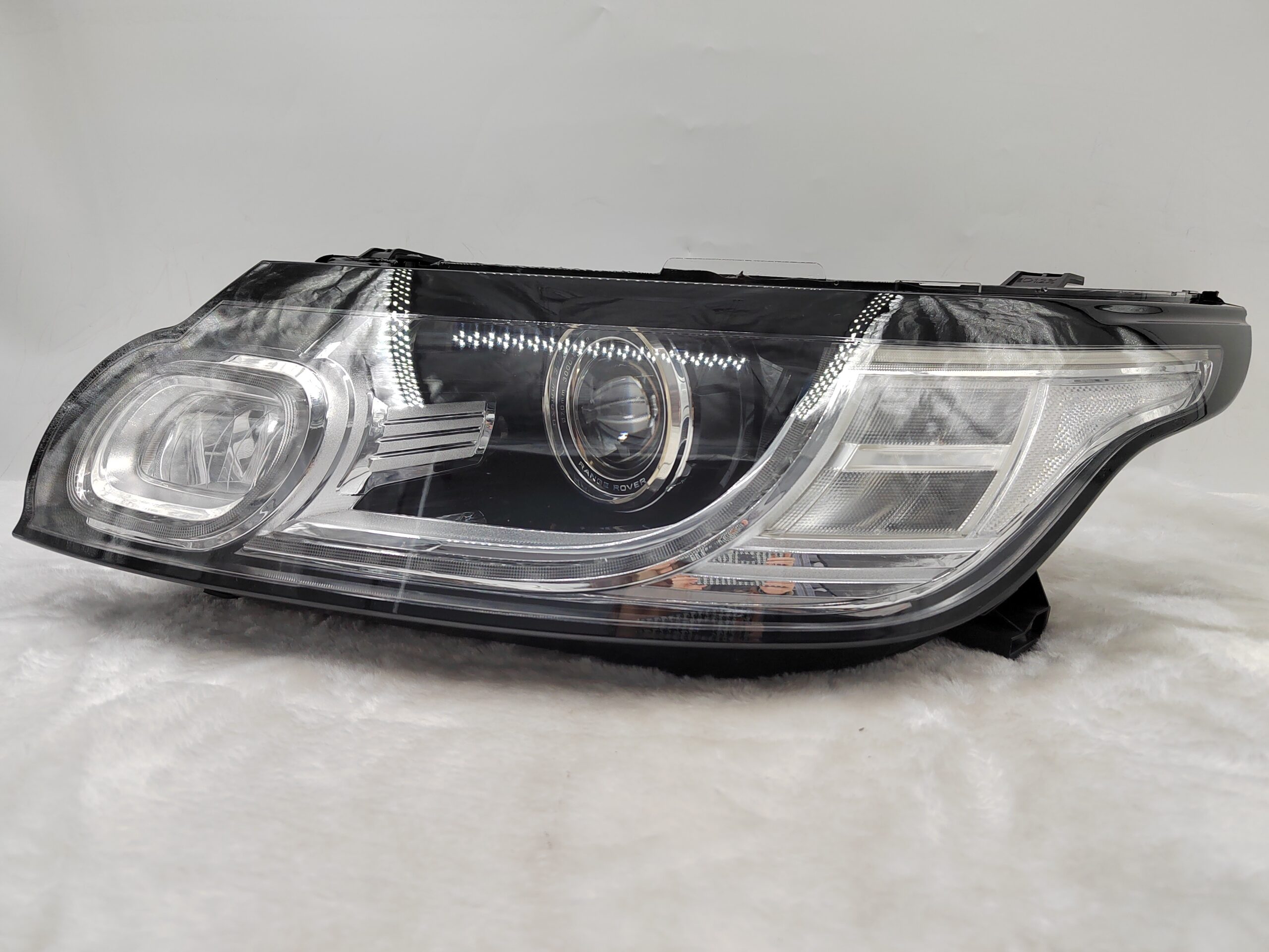 LAND ROVER RANGE ROVER SPORT 2014-2017 XENON L.H.S HEADLIGHT ASSEMBLY