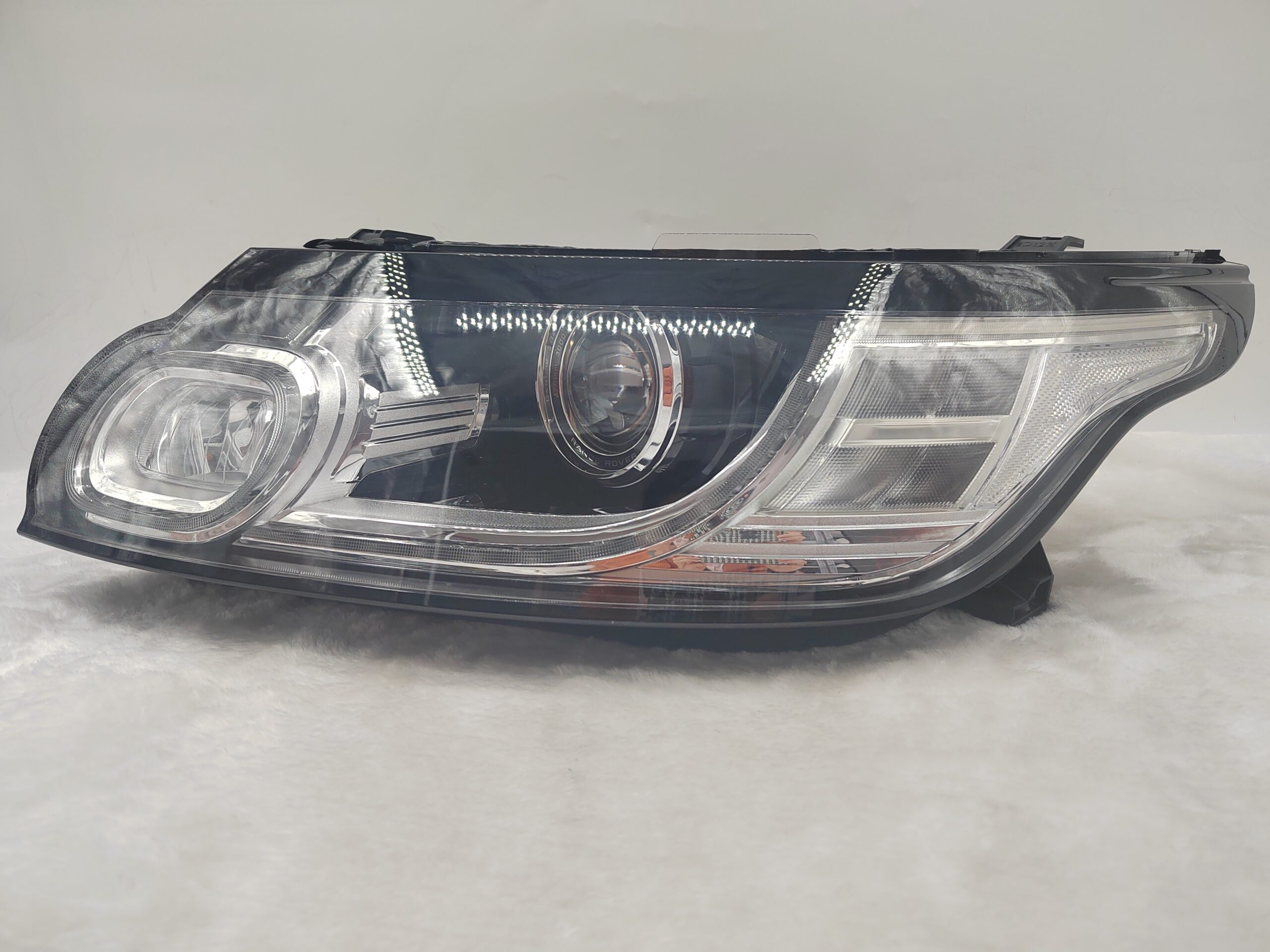 LAND ROVER RANGE ROVER SPORT 2014-2017 XENON L.H.S HEADLIGHT ASSEMBLY