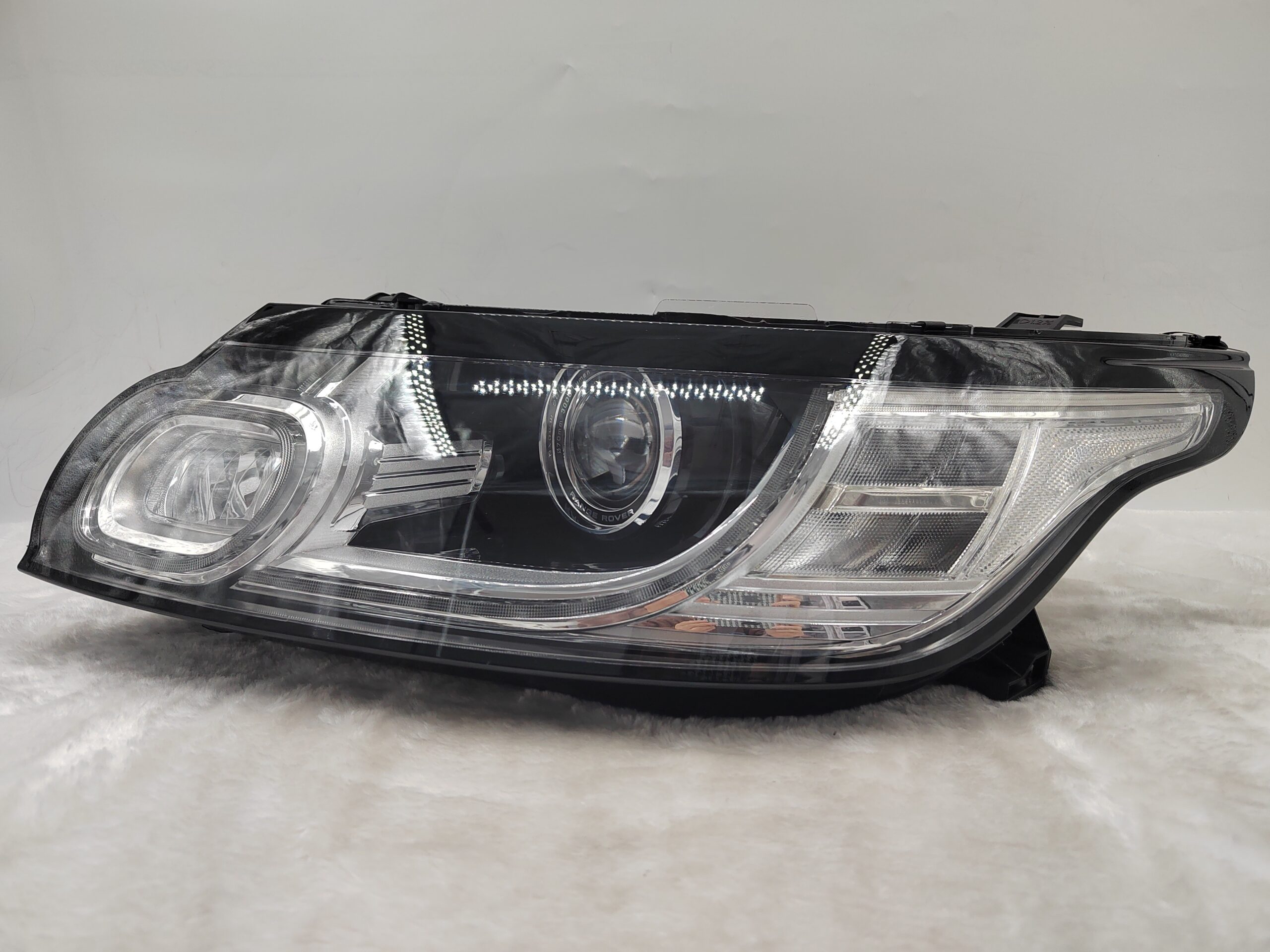 LAND ROVER RANGE ROVER SPORT 2014-2017 XENON L.H.S HEADLIGHT ASSEMBLY