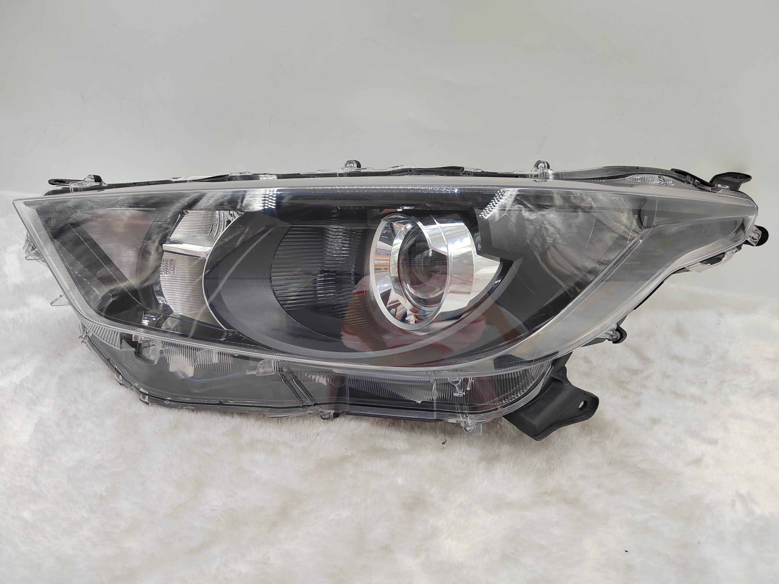 TOYOTA YARIS 2020-2023 HALOGEN L.H.S HEADLIGHT ASSEMBLY