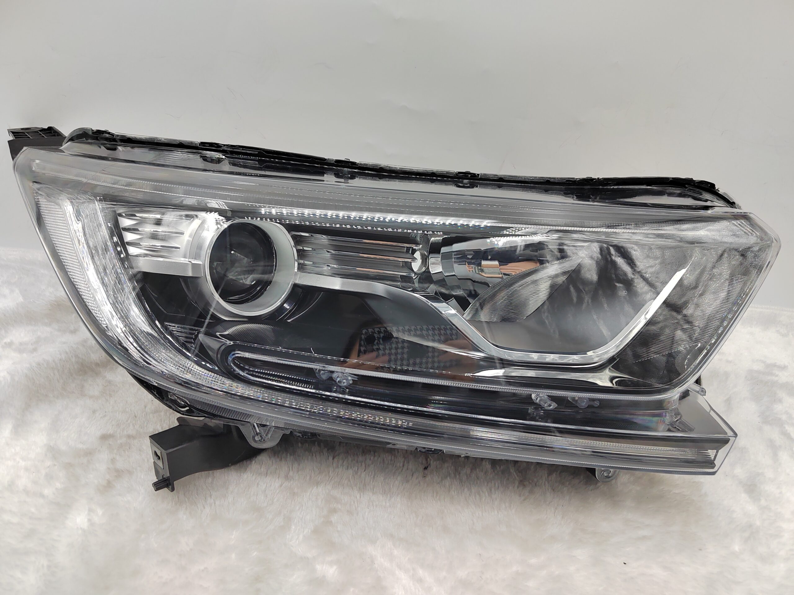 HONDA CR-V 2017-2022 HALOGEN R.H.S HEADLIGHT ASSEMBLY