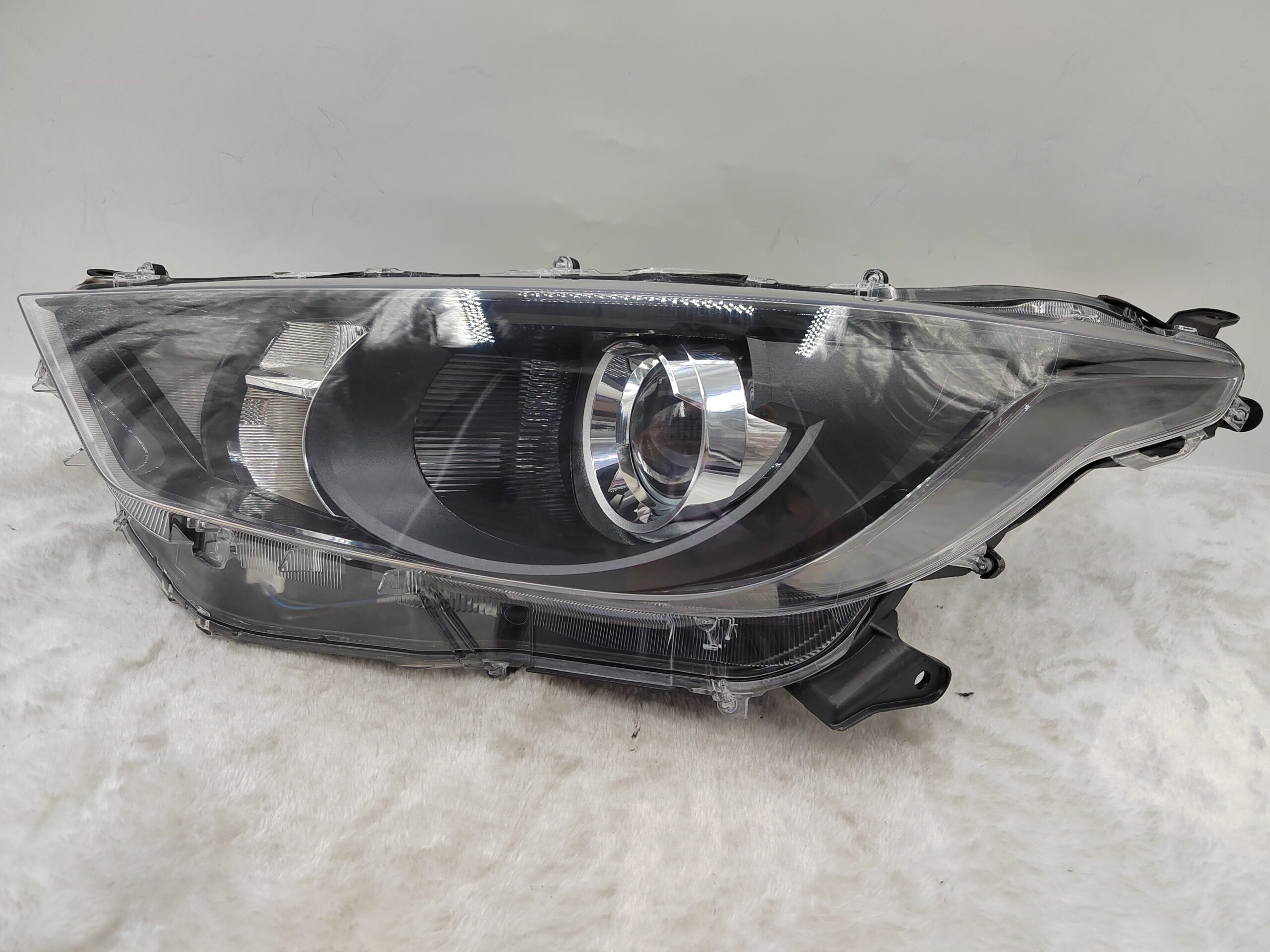 TOYOTA YARIS 2020-2023 HALOGEN L.H.S HEADLIGHT ASSEMBLY