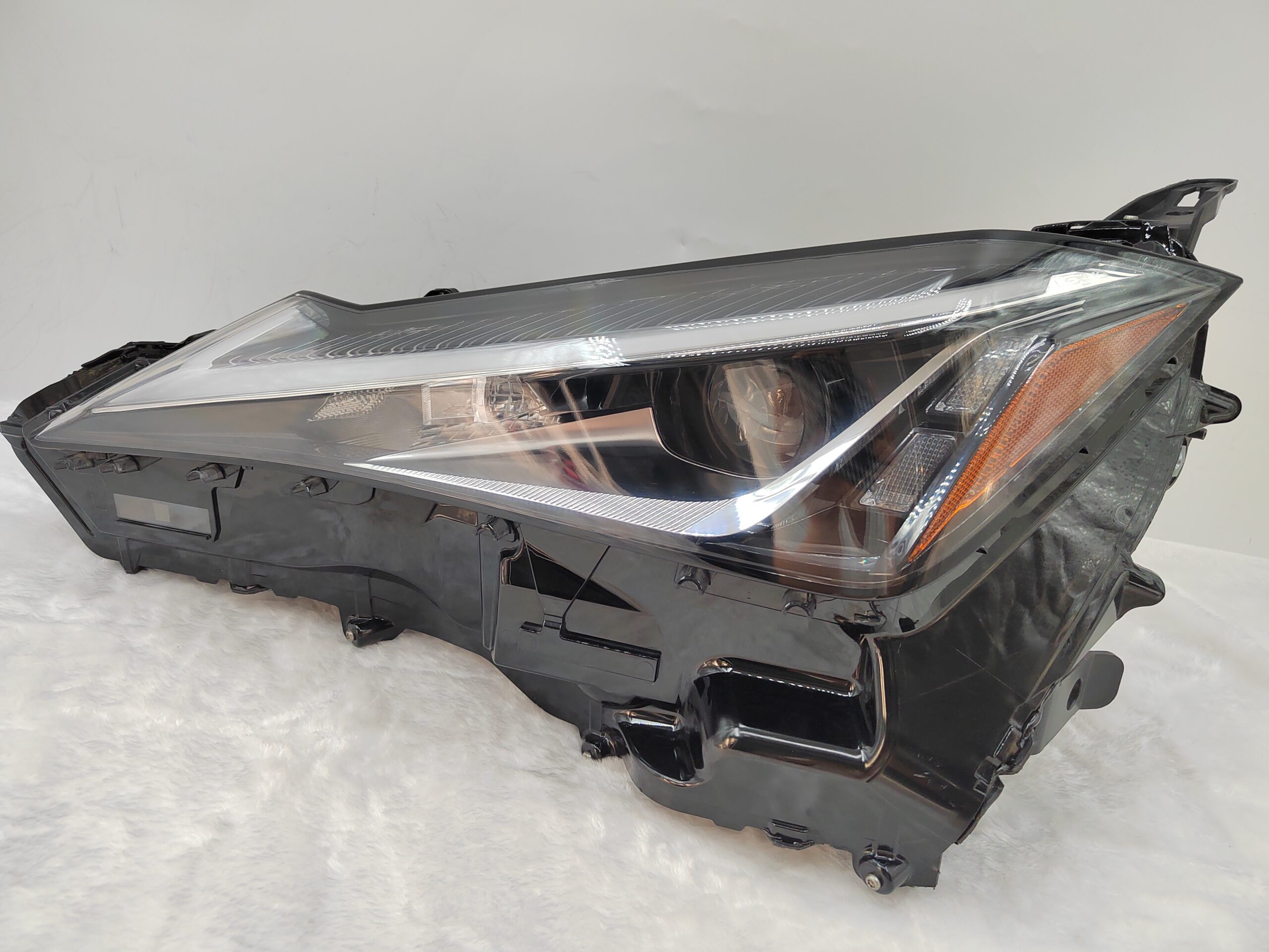 LEXUS UX 200&250H 2019-2023 LED L.H.S HEADLIGHT ASSEMBLY