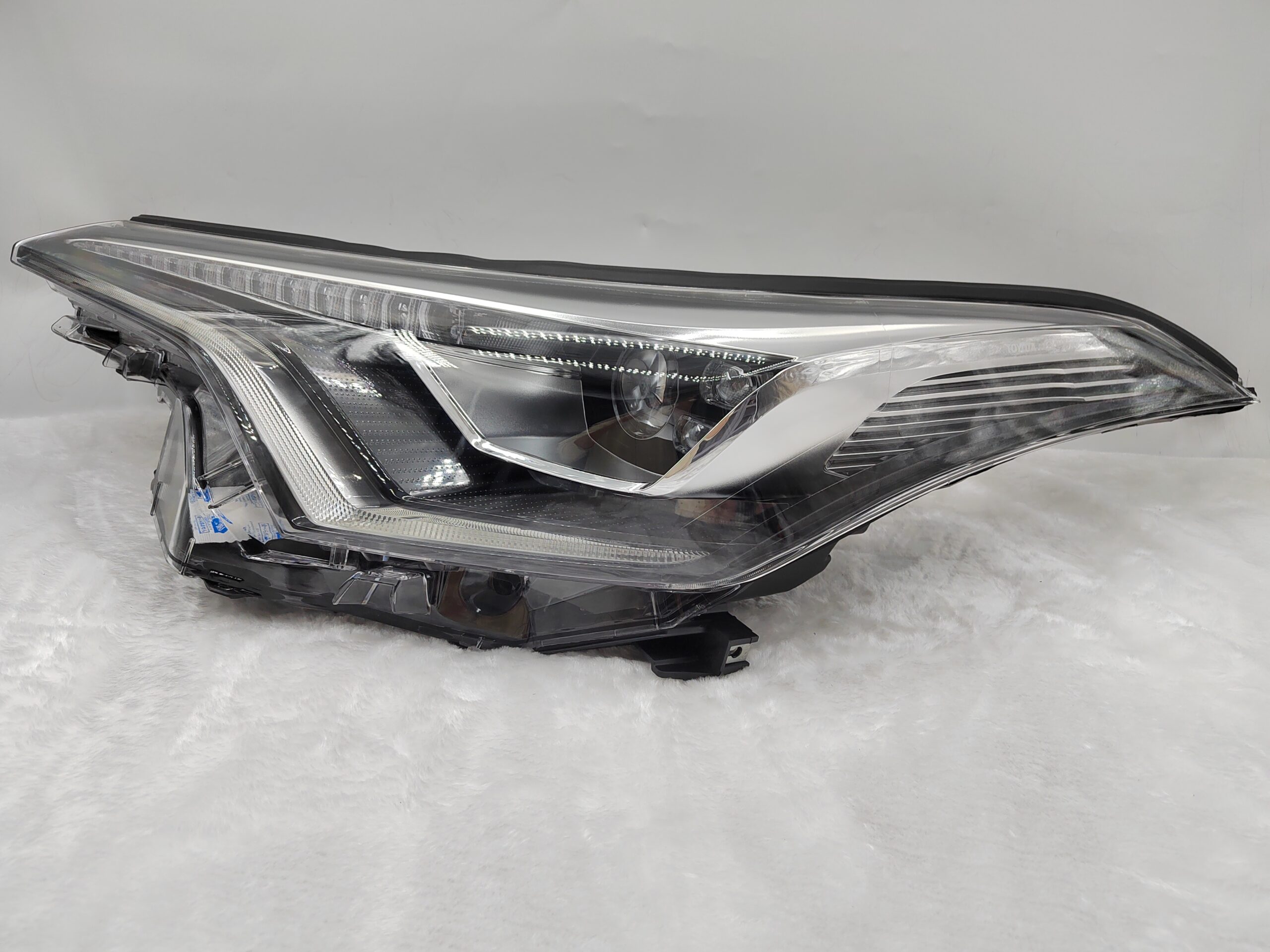 TOYOTA C-HR 2016-2019 LED L.H.S HEADLIGHT ASSEMBLY