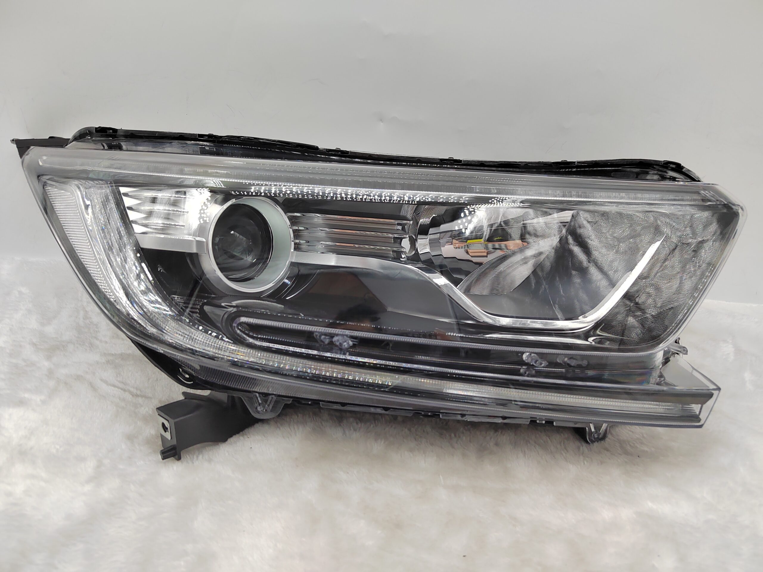 HONDA CR-V 2017-2022 HALOGEN R.H.S HEADLIGHT ASSEMBLY