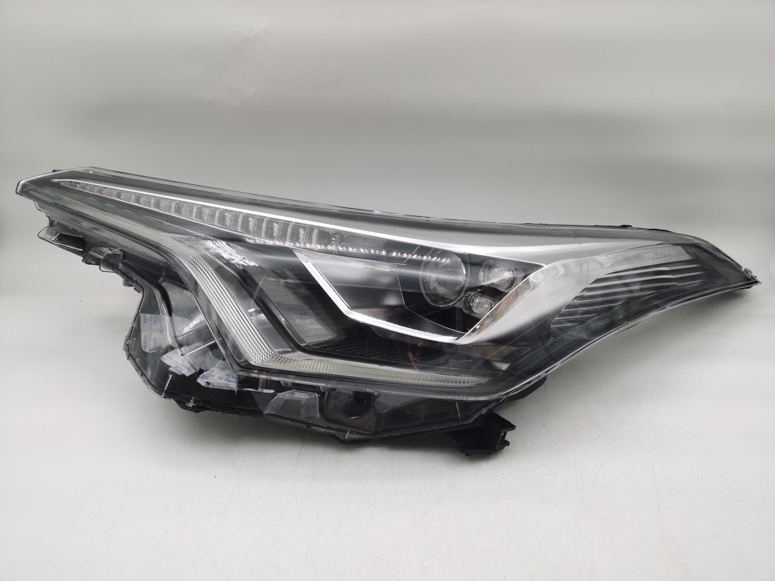 TOYOTA C-HR 2016-2019 LED L.H.S HEADLIGHT ASSEMBLY