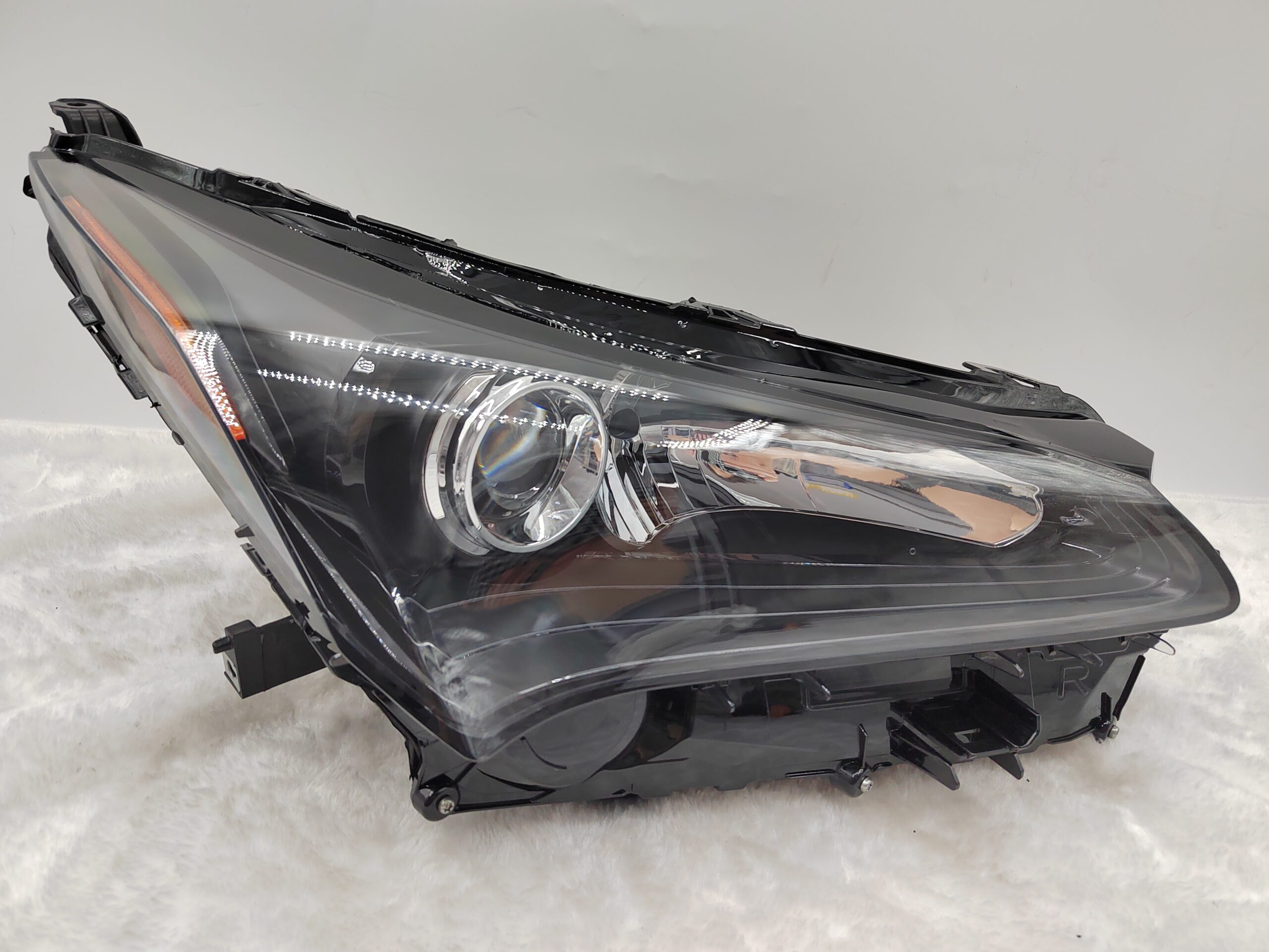 LEXUS NX 200T 2015-2017 LED R.H.S HEADLIGHT ASSEMBLY