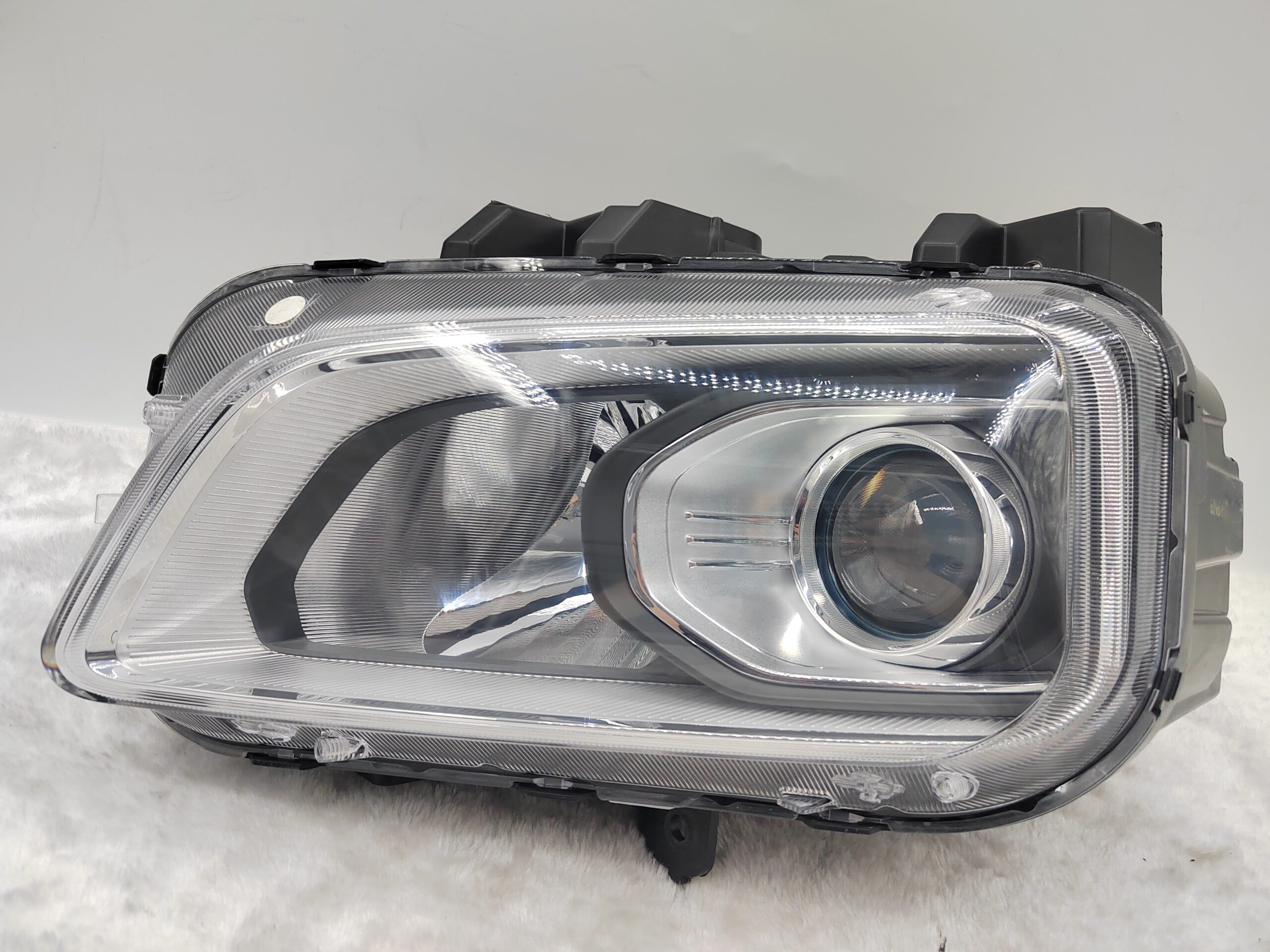 HYUNDAI KONA 2017-2020 HALOGEN L.H.S HEADLIGHT ASSEMBLY