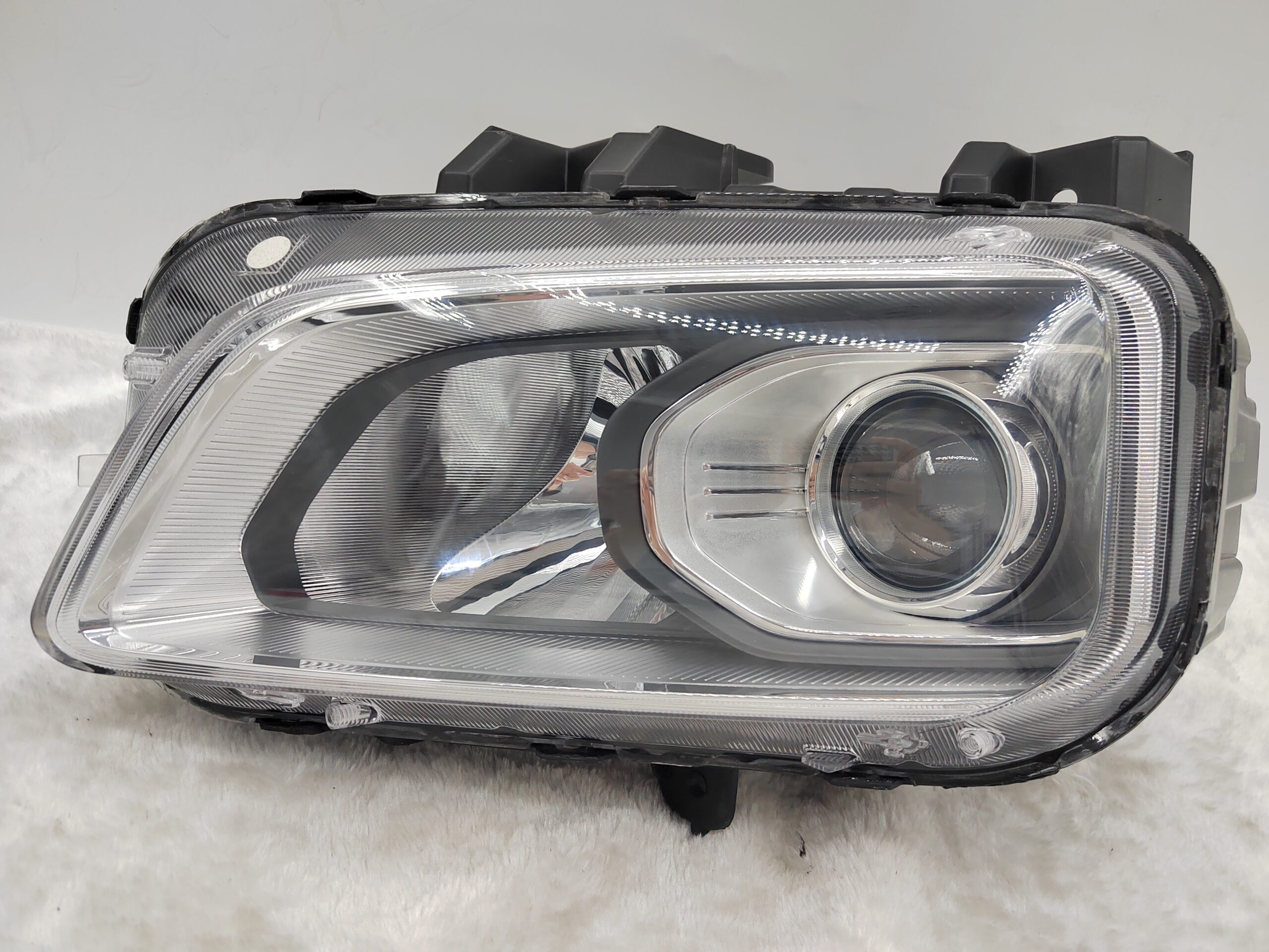 HYUNDAI KONA 2017-2020 HALOGEN L.H.S HEADLIGHT ASSEMBLY