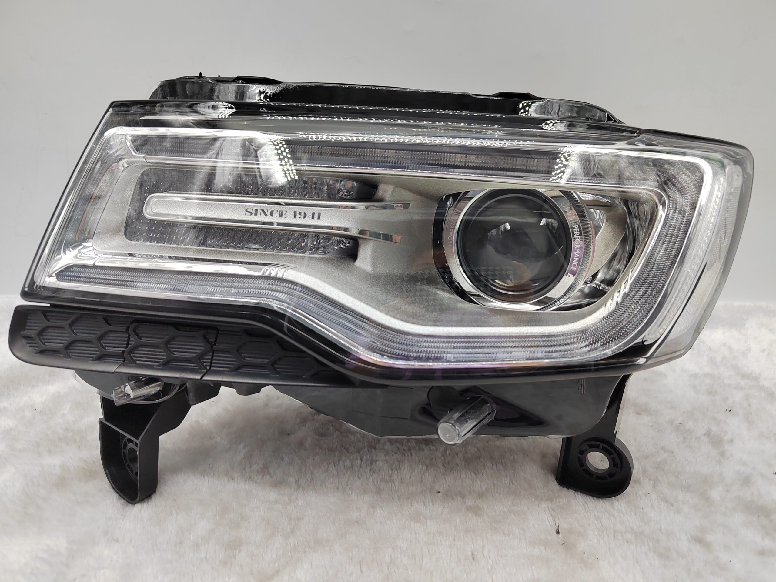 JEEP GRAND CHEROKEE 2014-2021 XENON L.H.S HEADLIGHT ASSEMBLY