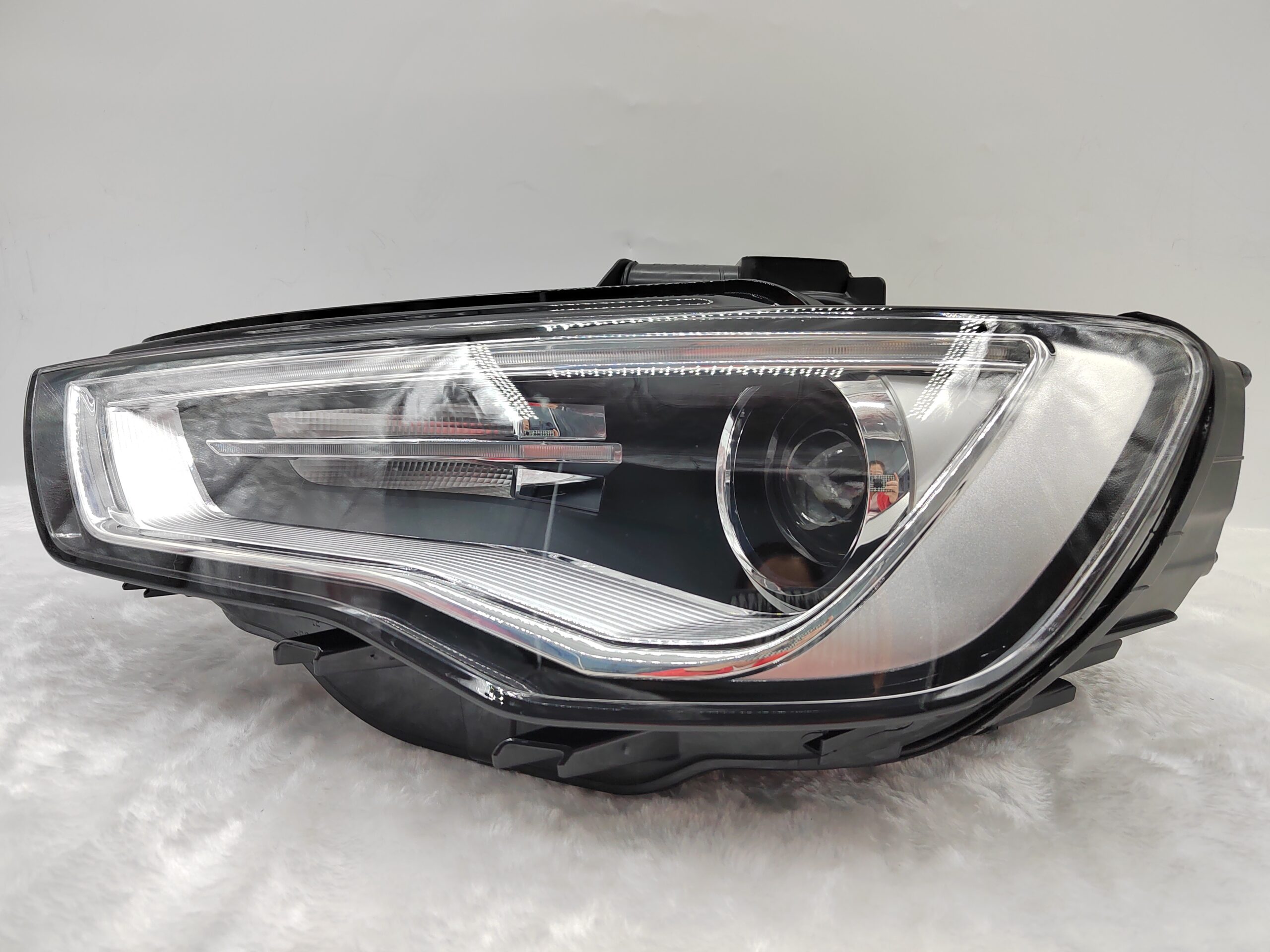 AUDI A3 8V 2013-2015 XENON L.H.S HEADLIGHT ASSEMBLY