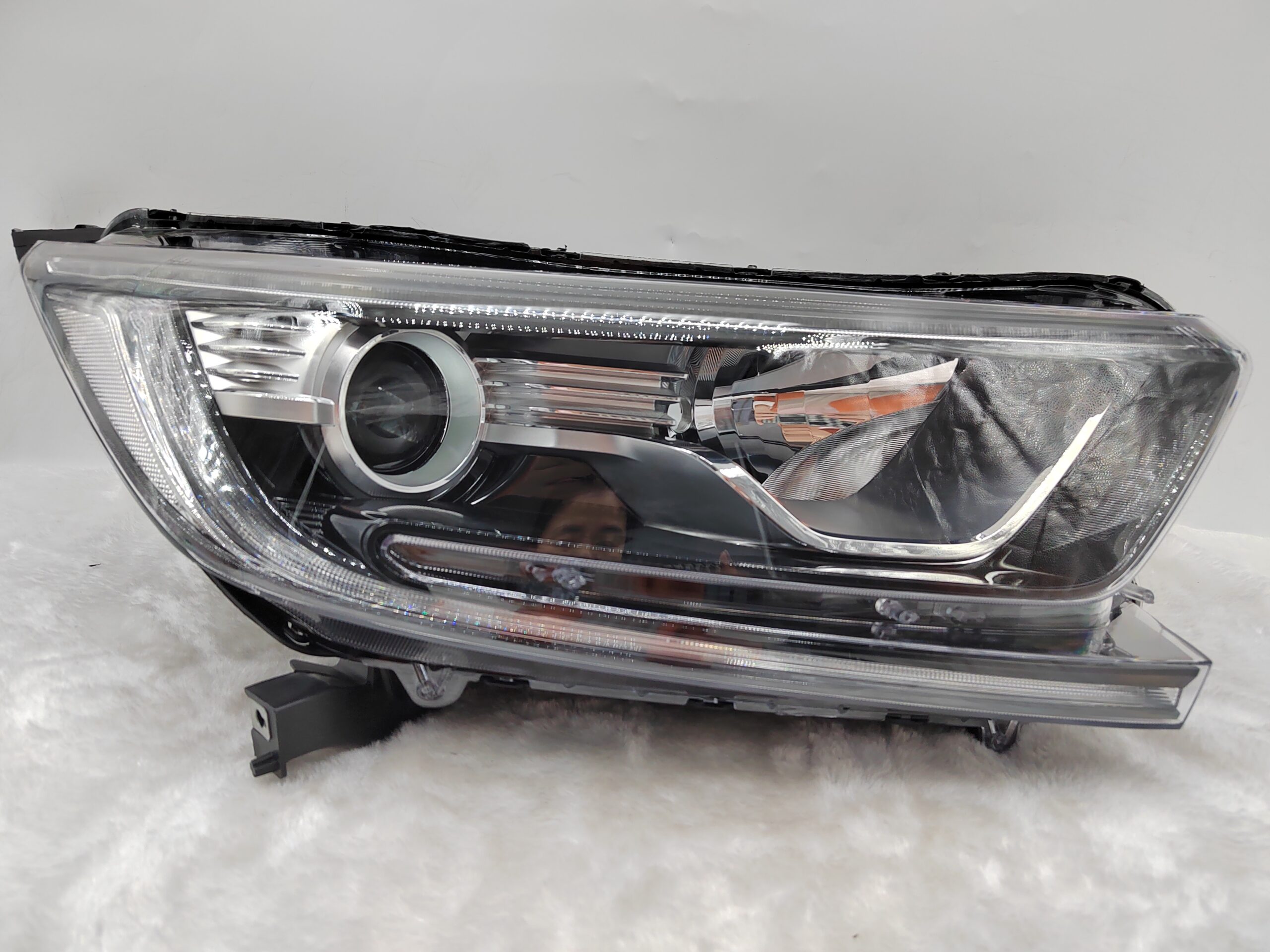HONDA CR-V 2017-2022 HALOGEN R.H.S HEADLIGHT ASSEMBLY