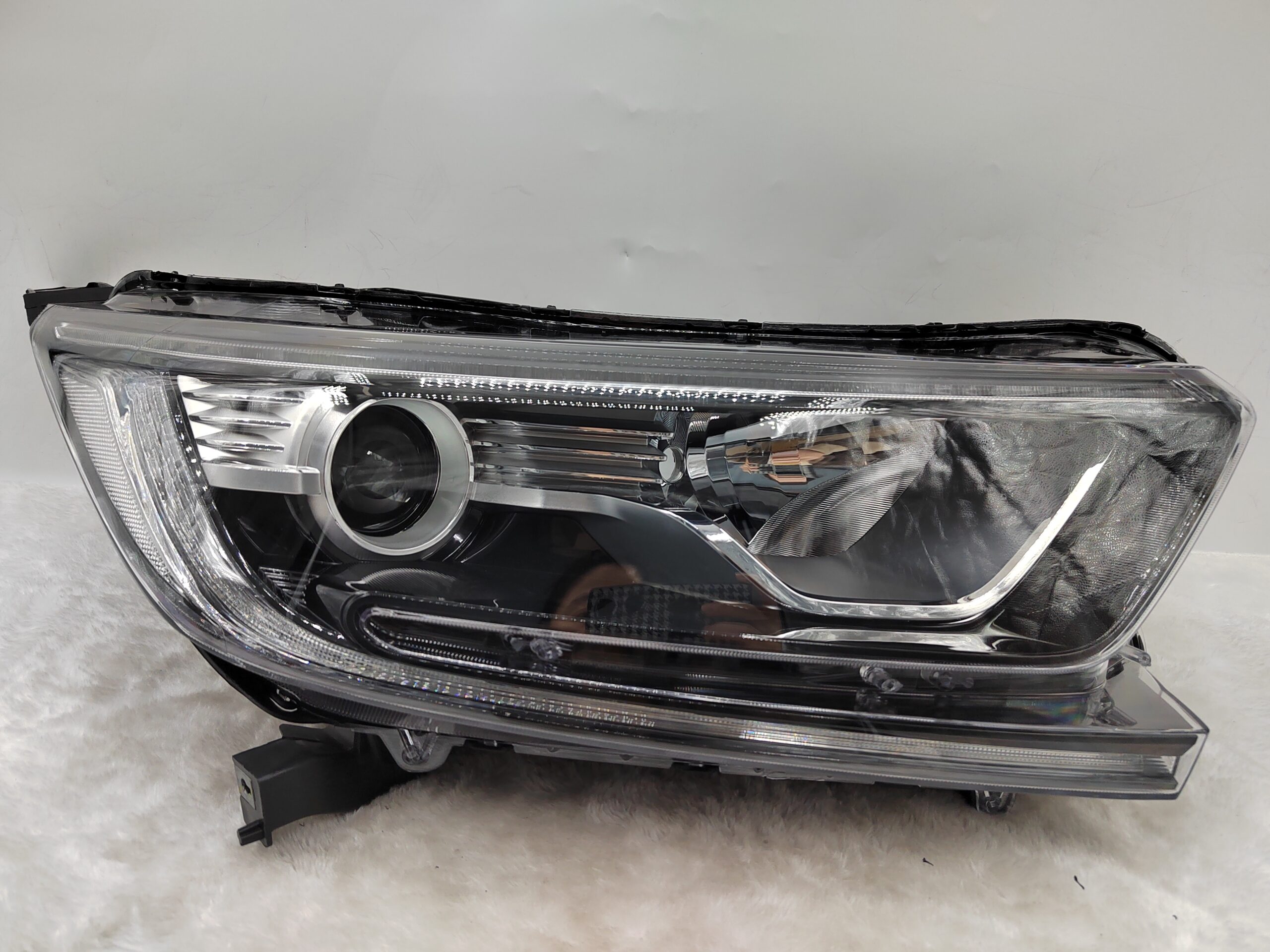 HONDA CR-V 2017-2022 HALOGEN R.H.S HEADLIGHT ASSEMBLY