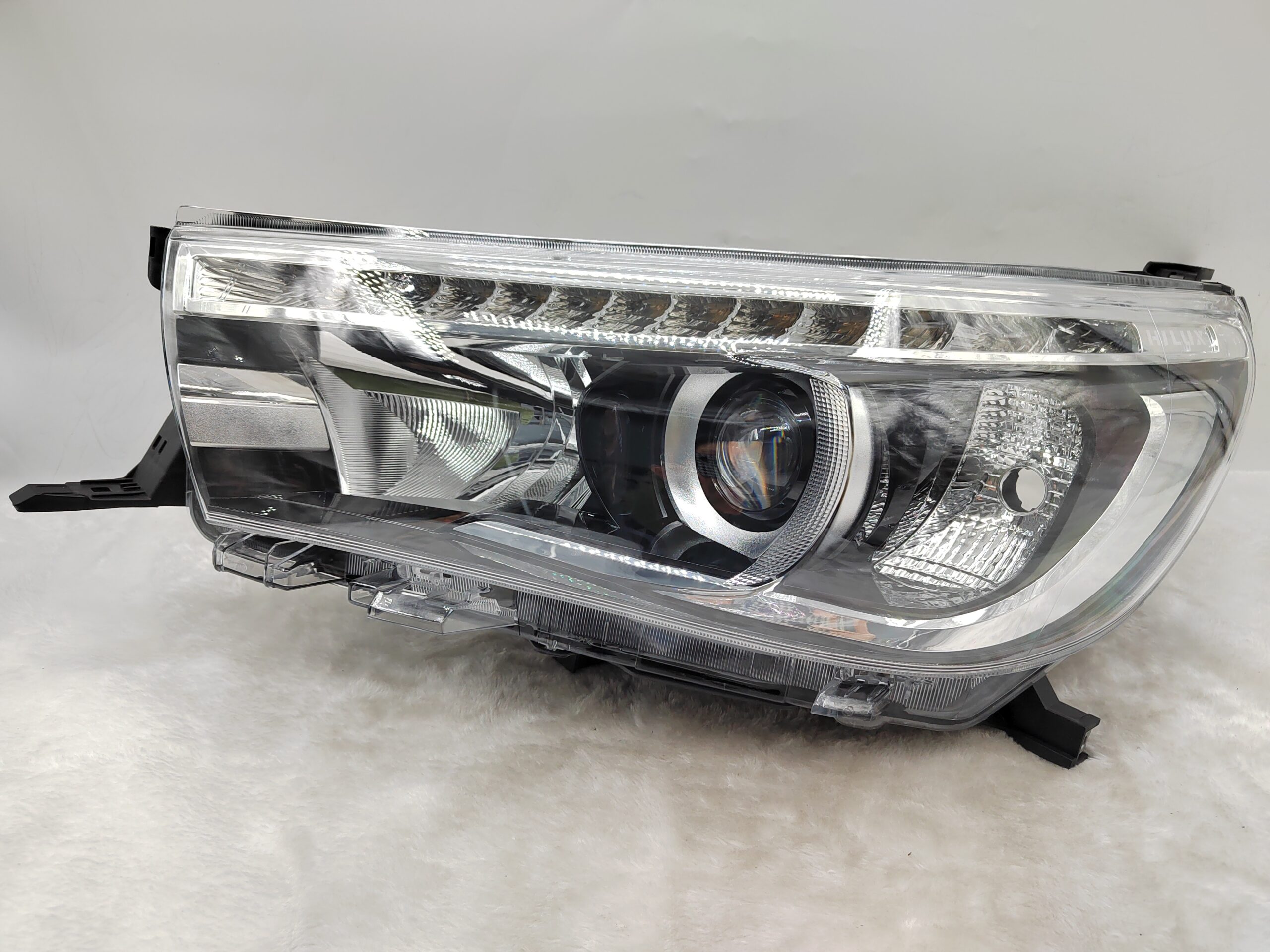 TOYOTA HILUX REVO 2015-2019 LED L.H.S HEADLIGHT ASSEMBLY