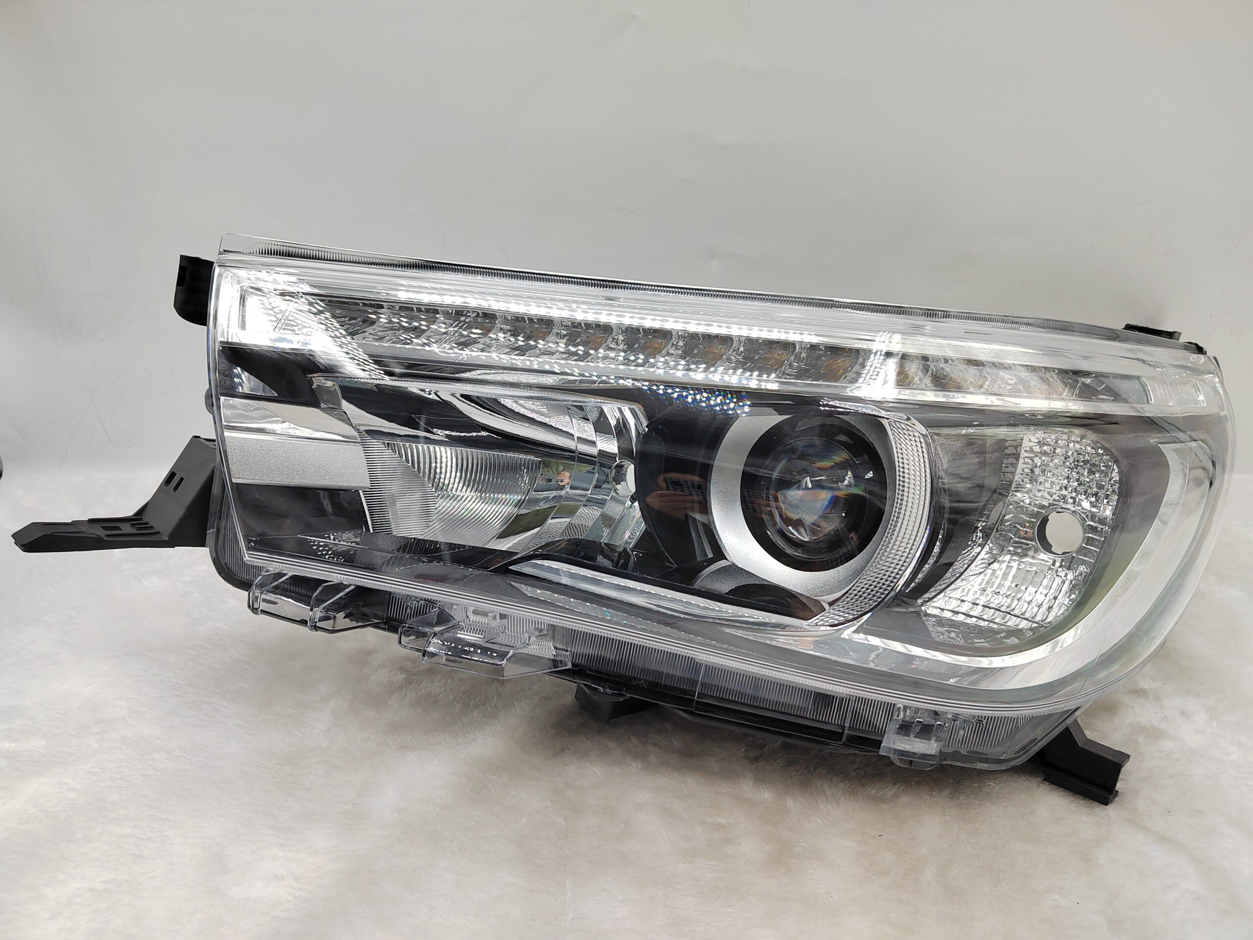 TOYOTA HILUX REVO 2015-2019 LED L.H.S HEADLIGHT ASSEMBLY
