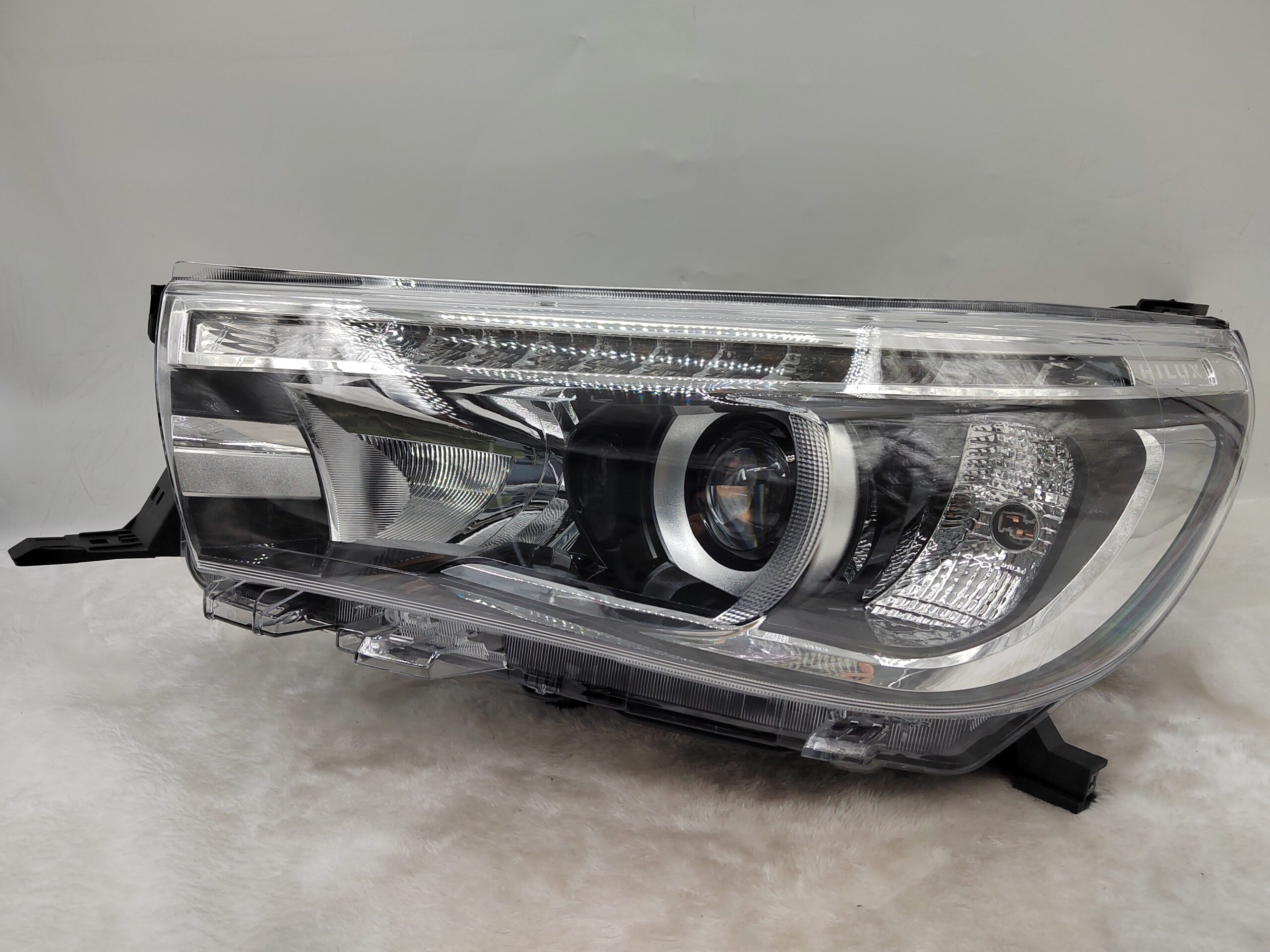 TOYOTA HILUX REVO 2015-2019 LED L.H.S HEADLIGHT ASSEMBLY
