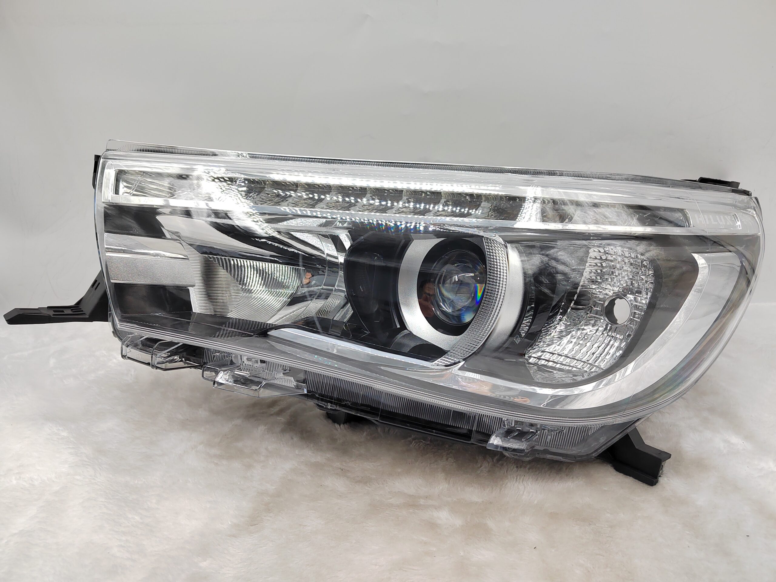 TOYOTA HILUX REVO 2015-2019 LED L.H.S HEADLIGHT ASSEMBLY