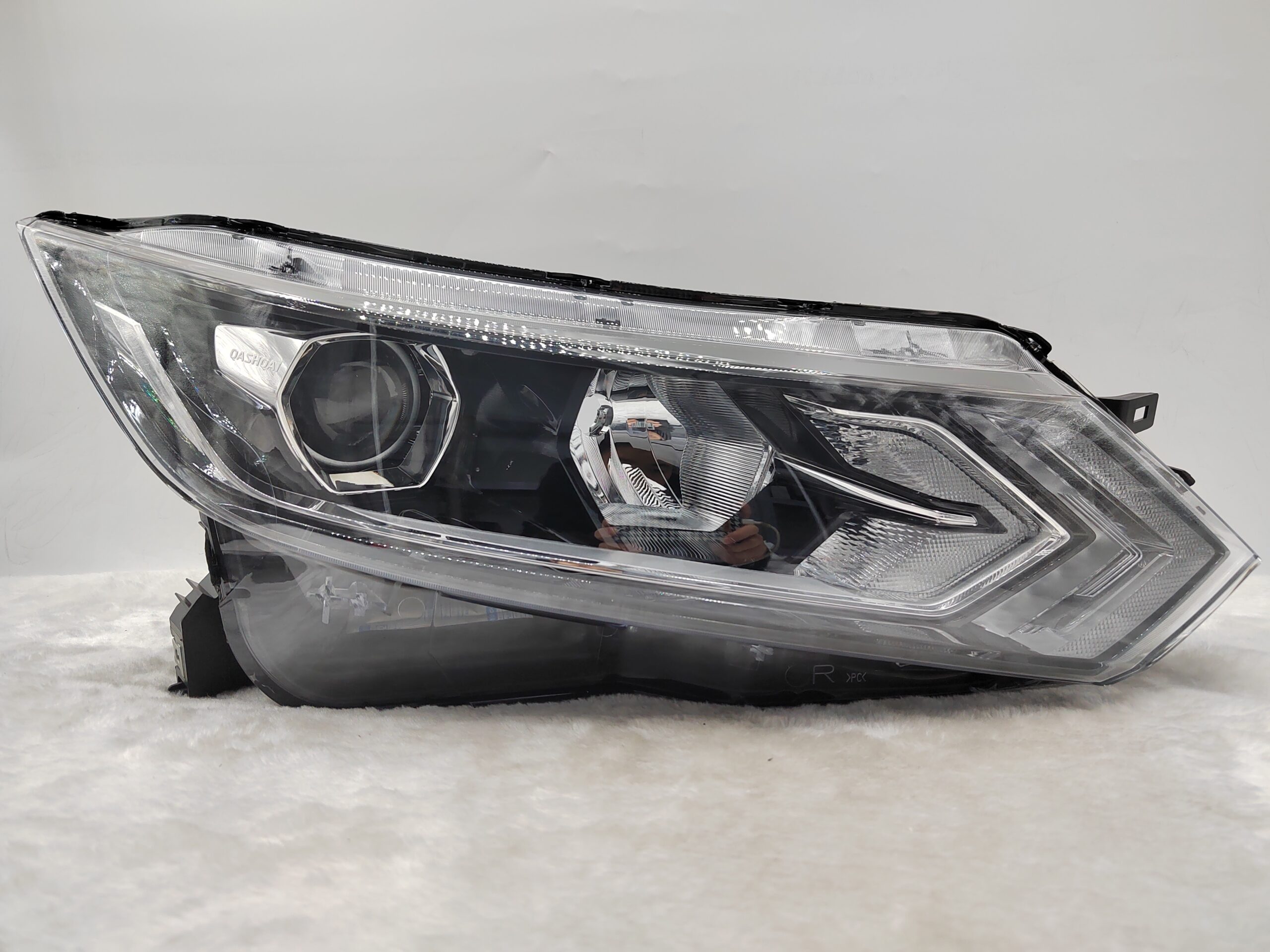 NISSAN QASHQAI J11 2017-2020 HALOGEN R.H.S HEADLIGHT ASSEMBLY