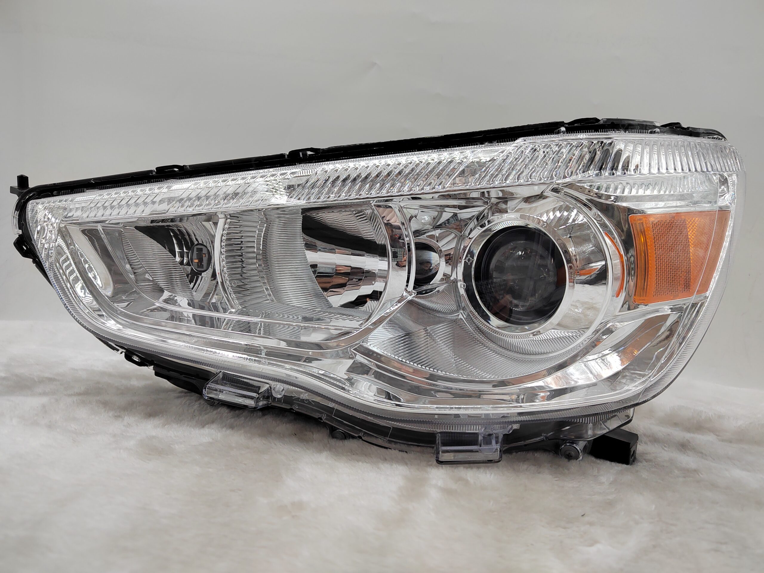 MITSUBISHI ASX 2010-2018 HALOGEN L.H.S HEADLIGHT ASSEMBLY