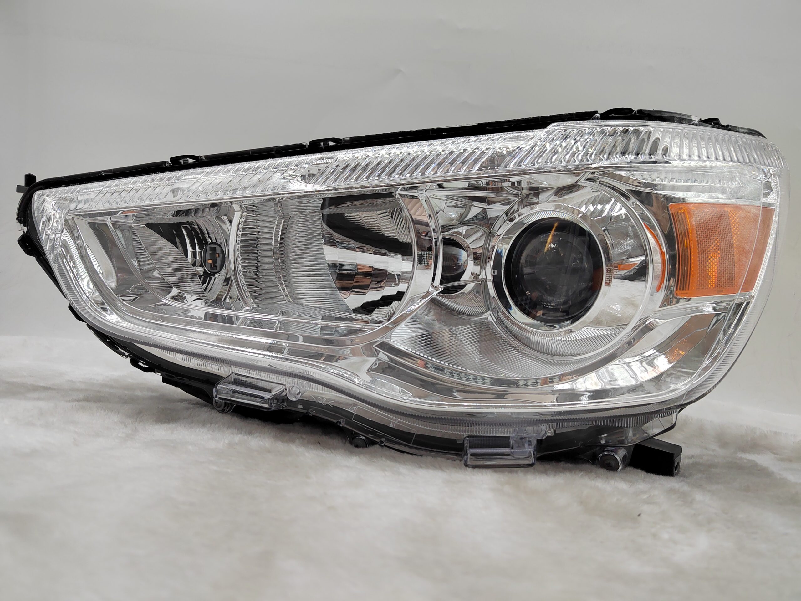 MITSUBISHI ASX 2010-2018 HALOGEN L.H.S HEADLIGHT ASSEMBLY