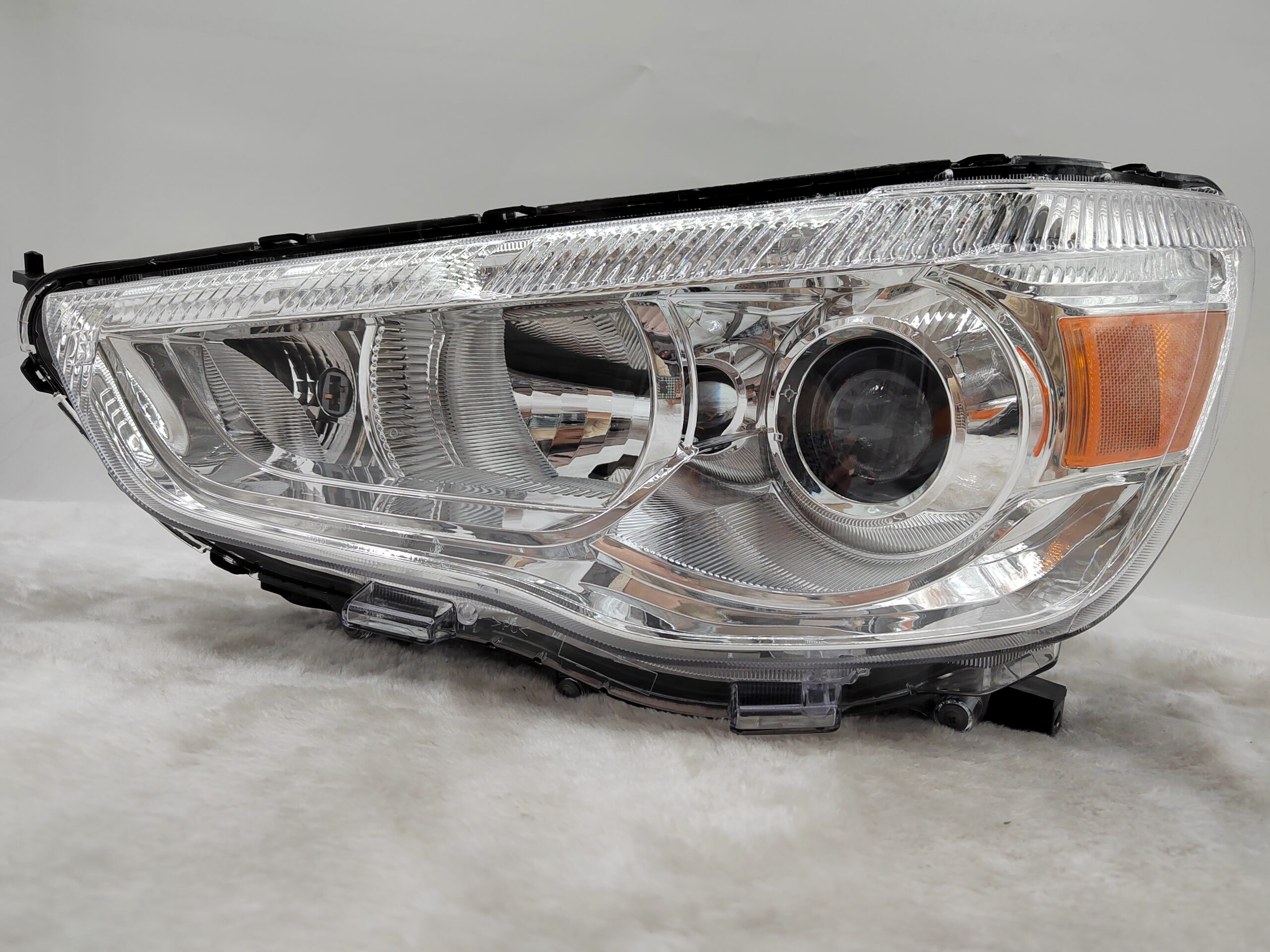 MITSUBISHI ASX 2010-2018 HALOGEN L.H.S HEADLIGHT ASSEMBLY