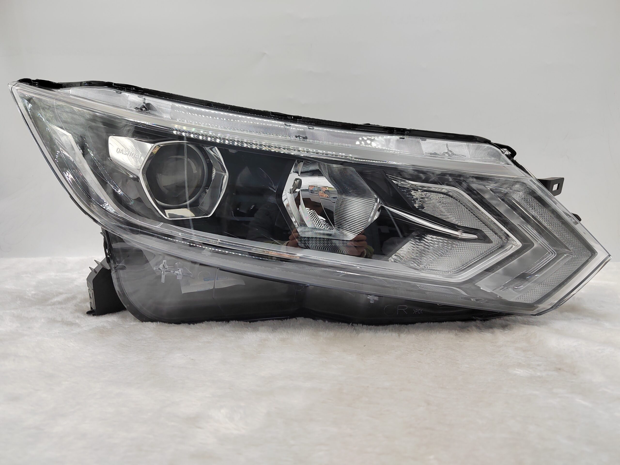 NISSAN QASHQAI J11 2017-2020 HALOGEN R.H.S HEADLIGHT ASSEMBLY