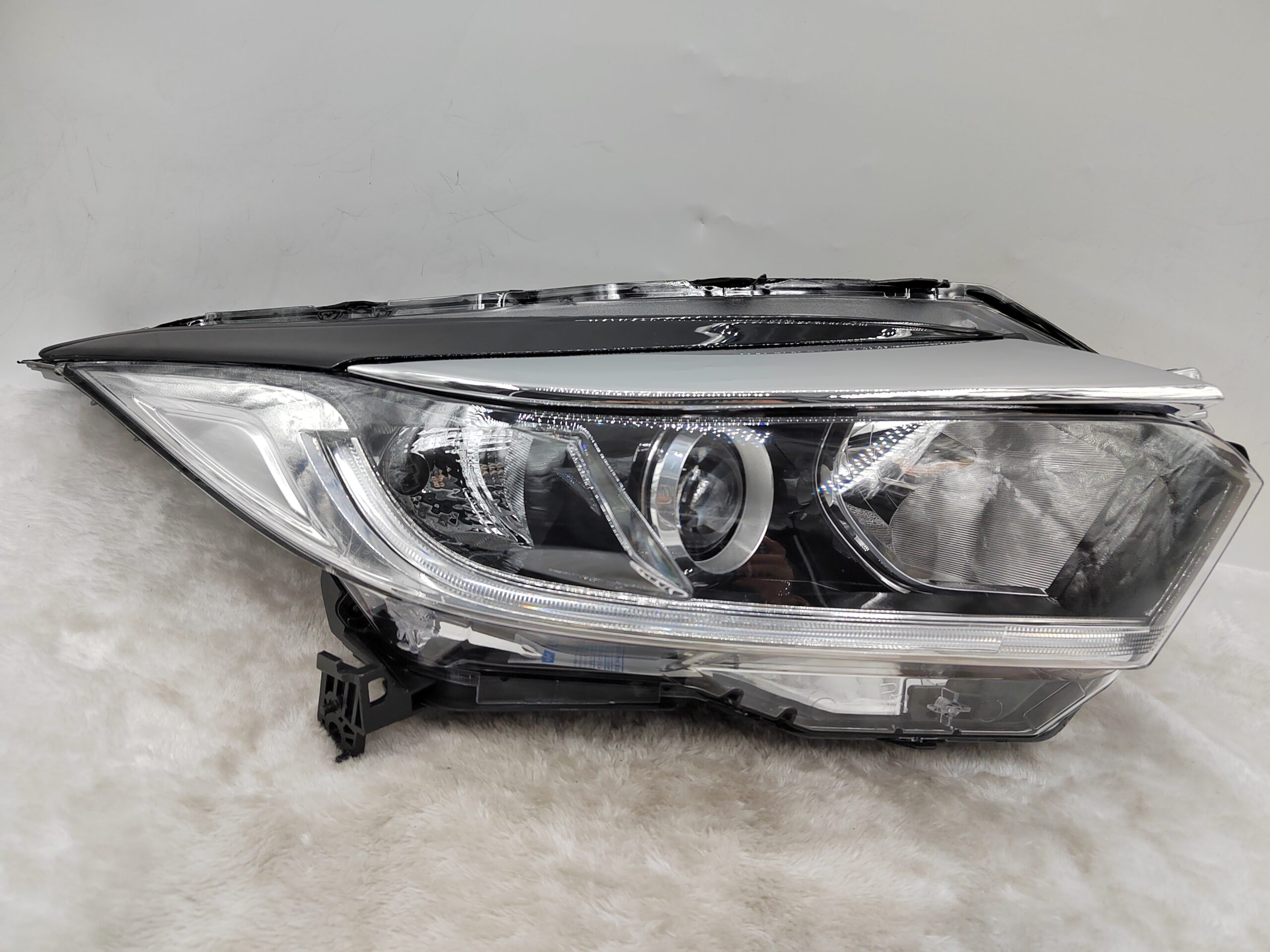 HONDA HR-V 2019-2021 HALOGEN R.H.S HEADLIGHT ASSEMBLY