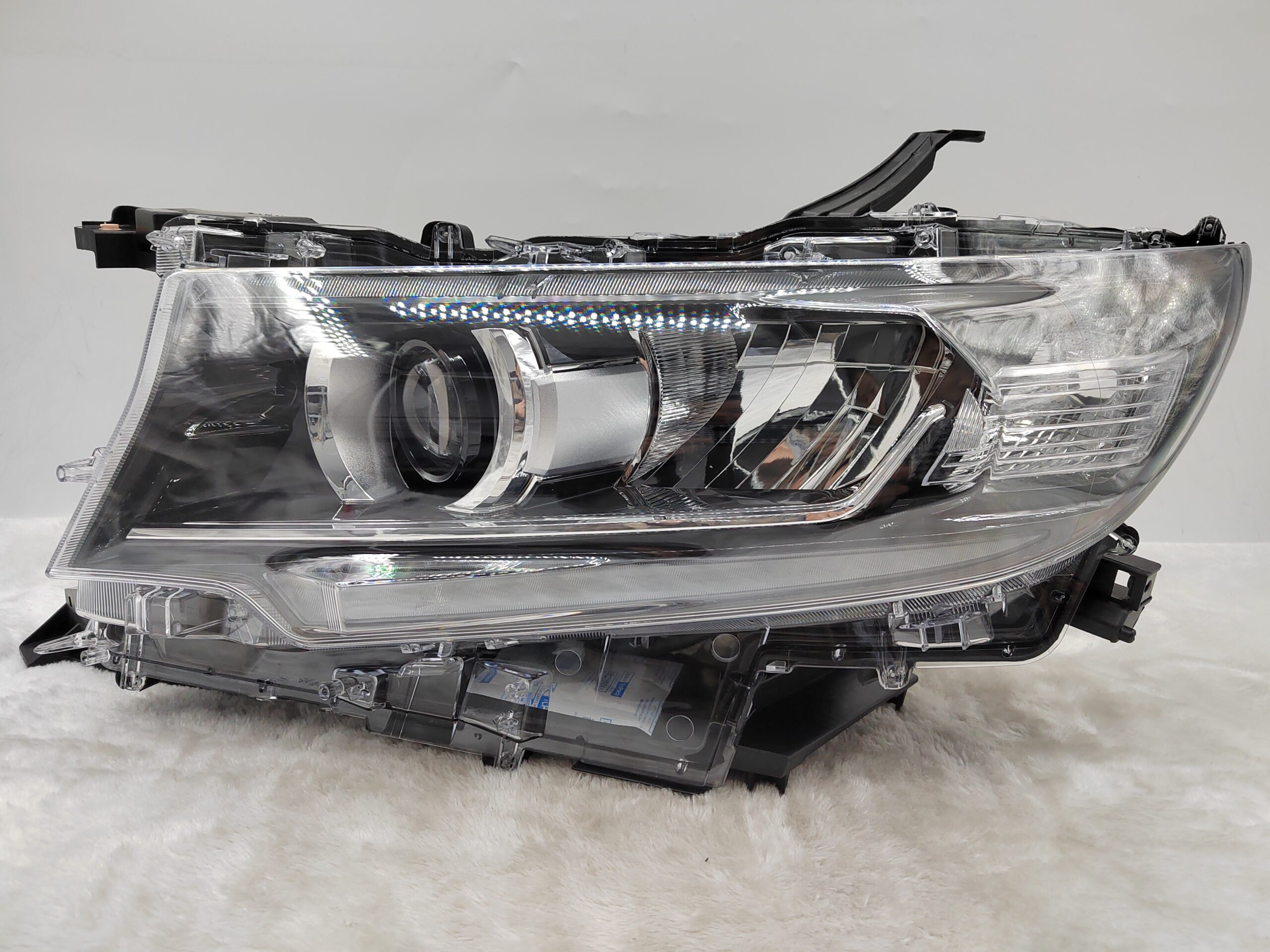 TOYOTA LANDCRUISER PRADO 150 GDJ150R 2018-2022 LED L.H.S HEADLIGHT ASSEMBLY