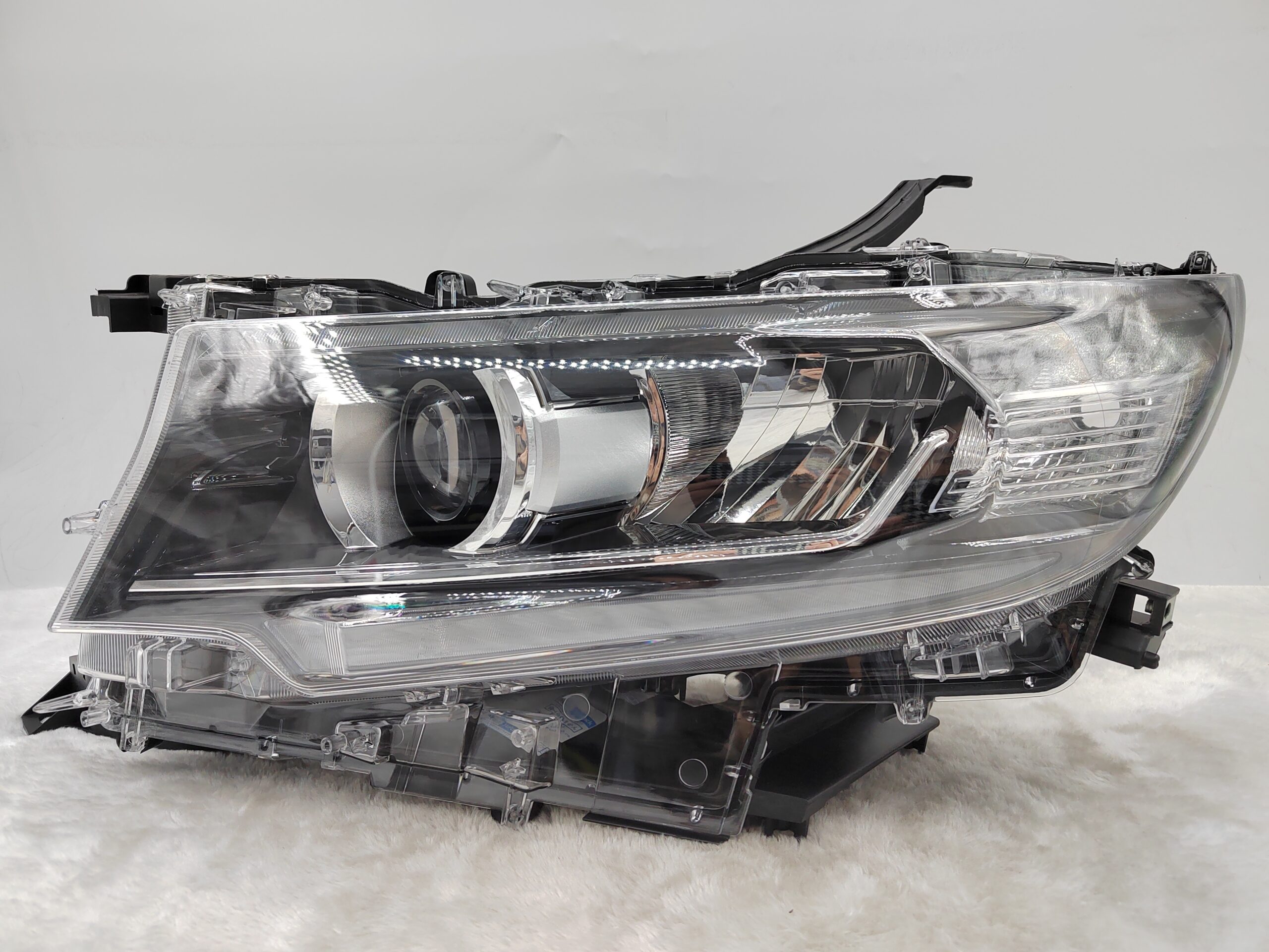 TOYOTA LANDCRUISER PRADO 150 GDJ150R 2018-2022 LED L.H.S HEADLIGHT ASSEMBLY