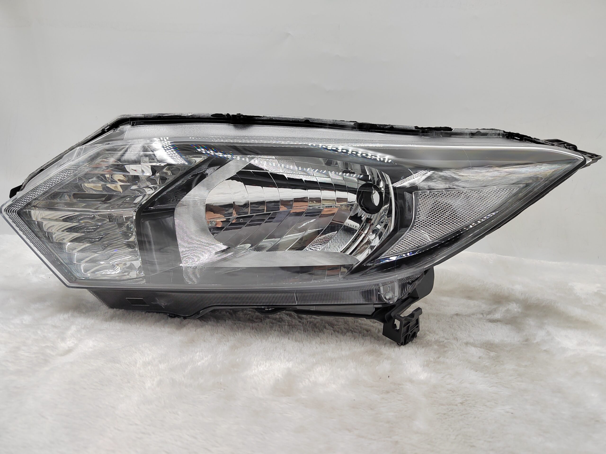 HONDA HR-V 2015-2018 HALOGEN L.H.S HEADLIGHT ASSEMBLY