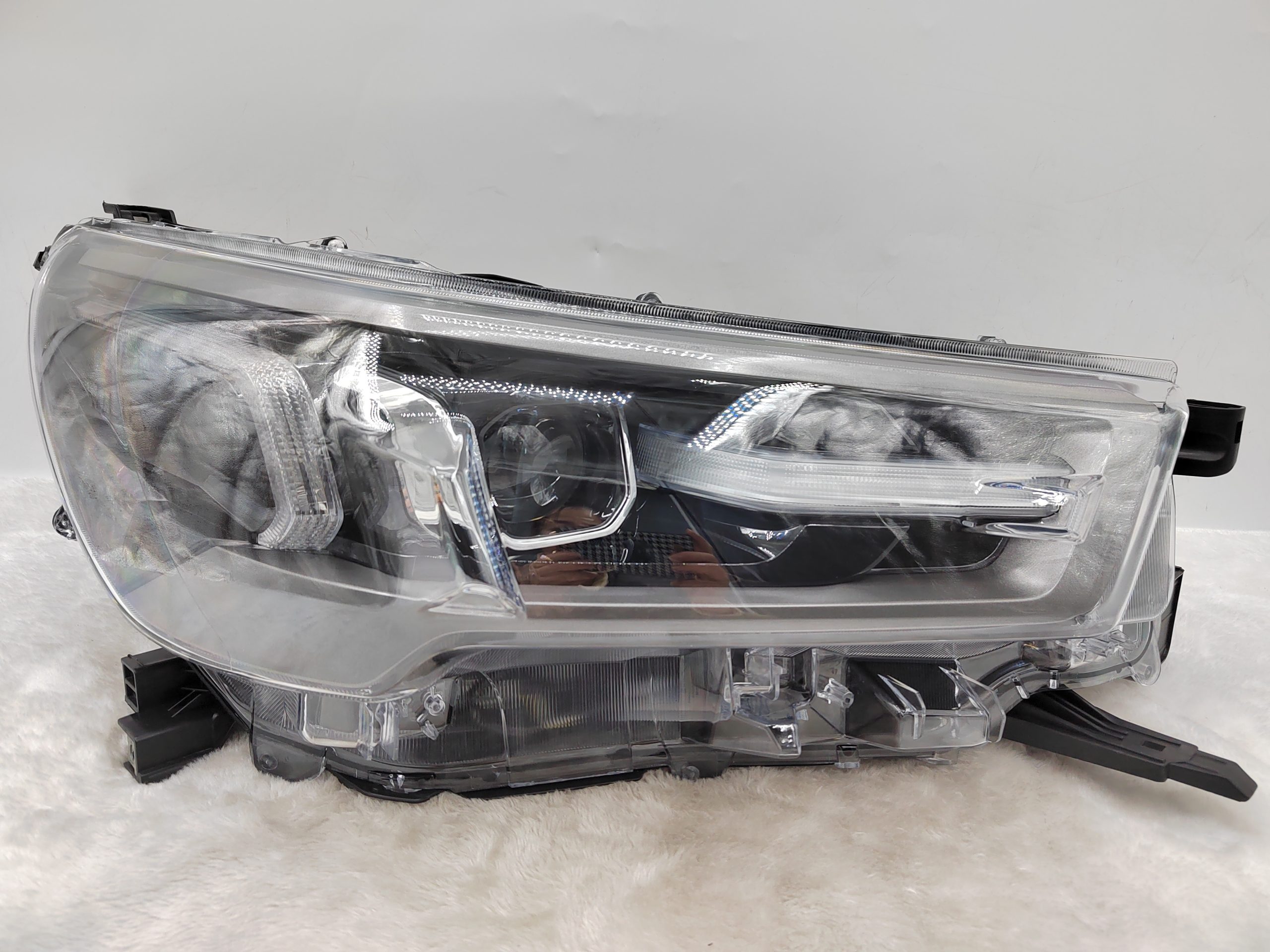 TOYOTA HILUX REVO 2020-2023 LED R.H.S HEADLIGHT ASSEMBLY