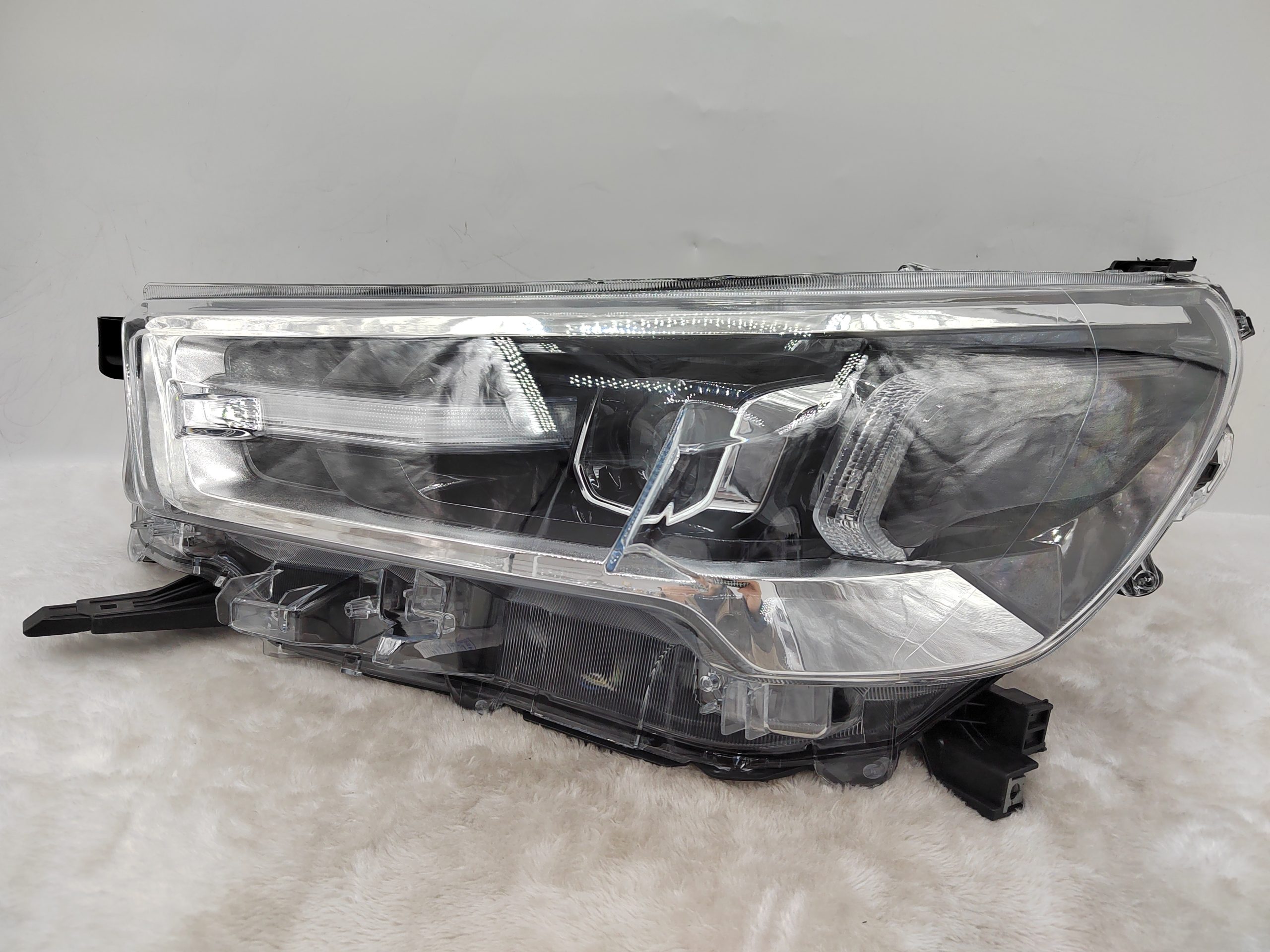 TOYOTA HILUX REVO 2020-2023 LED L.H.S HEADLIGHT ASSEMBLY