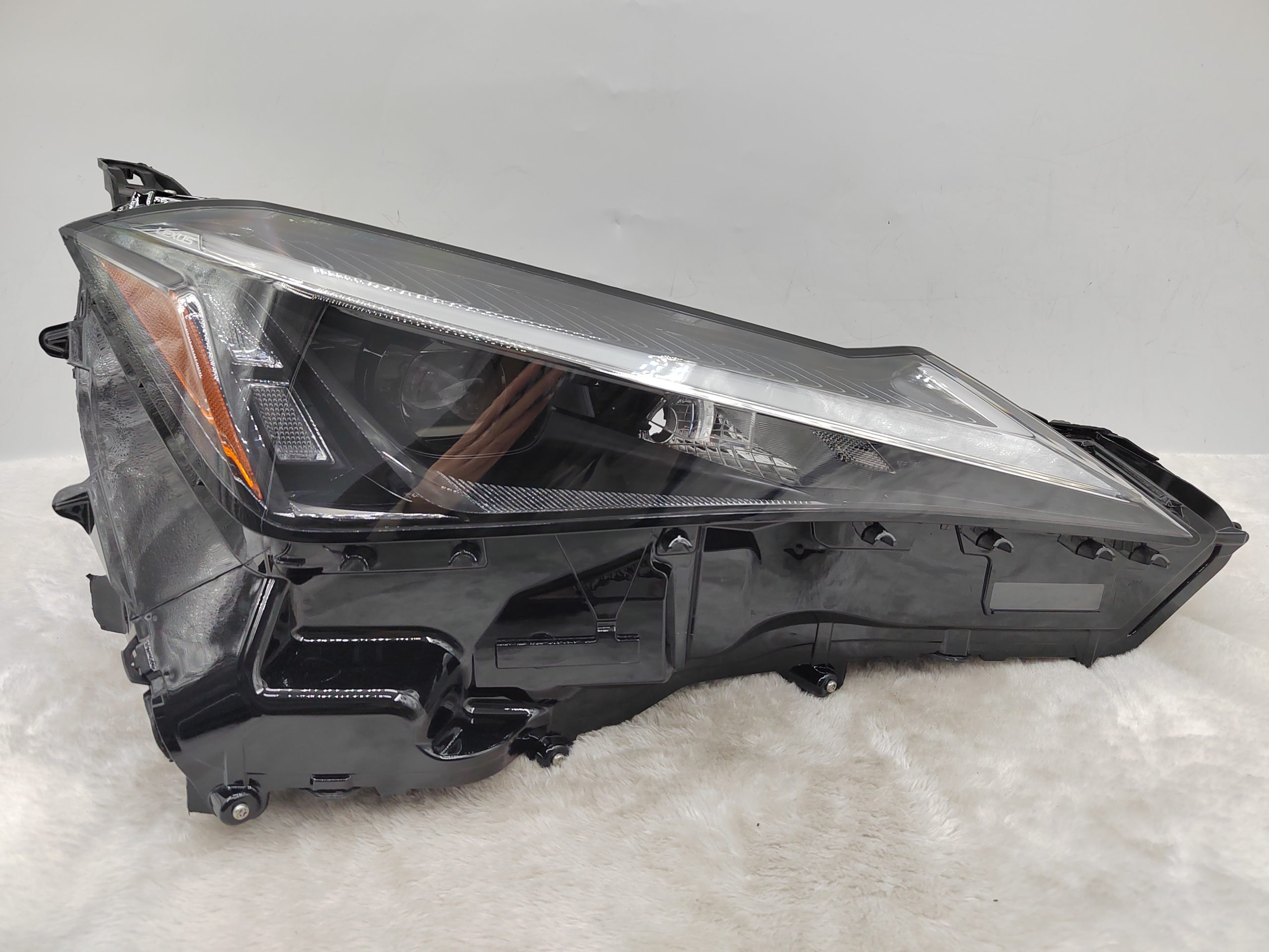 LEXUS UX 200&250H 2019-2023 LED R.H.S HEADLIGHT ASSEMBLY
