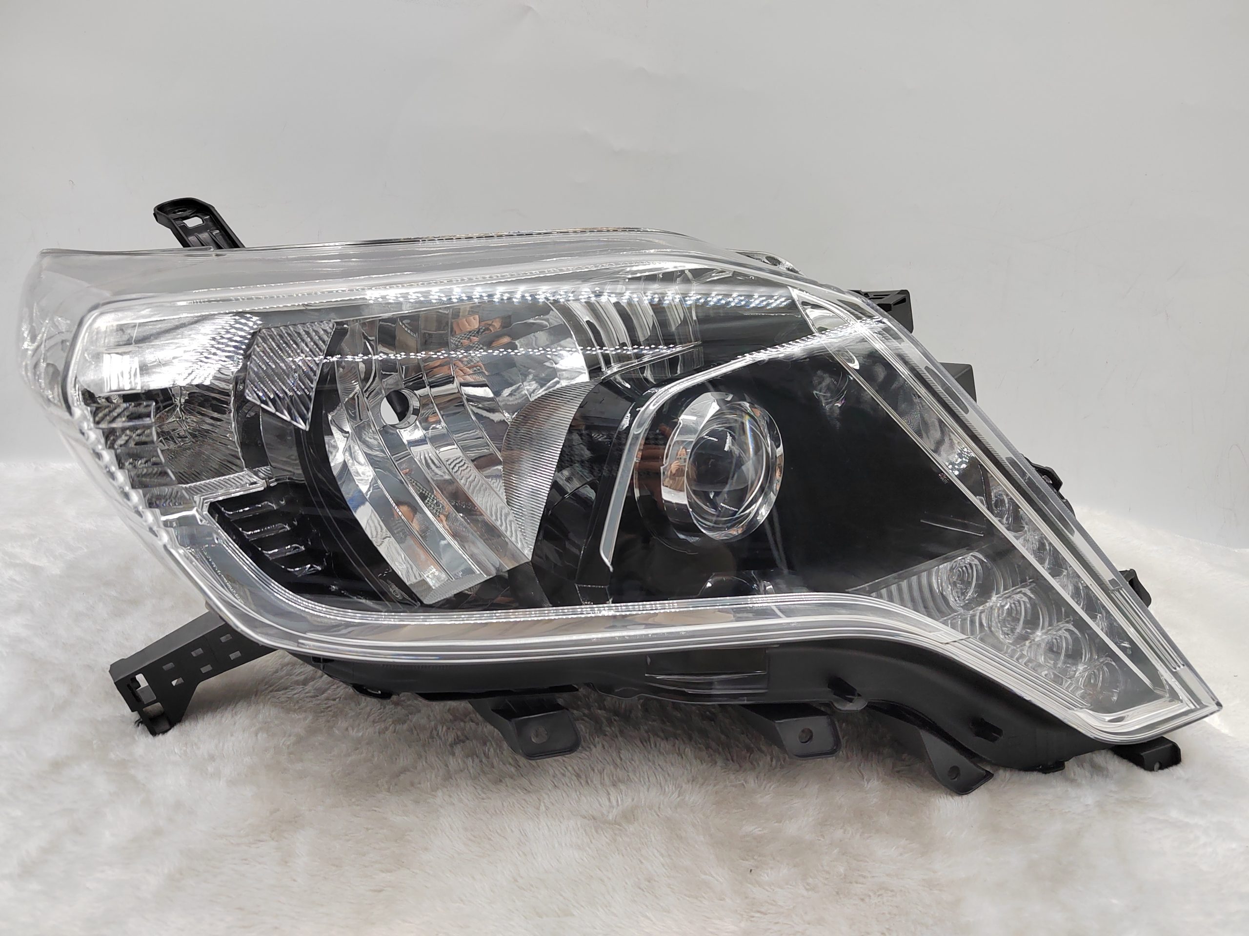 TOYOTA LANDCRUISER PRADO 150 GDJ150W 2014-2017 LED R.H.S HEADLIGHT ASSEMBLY