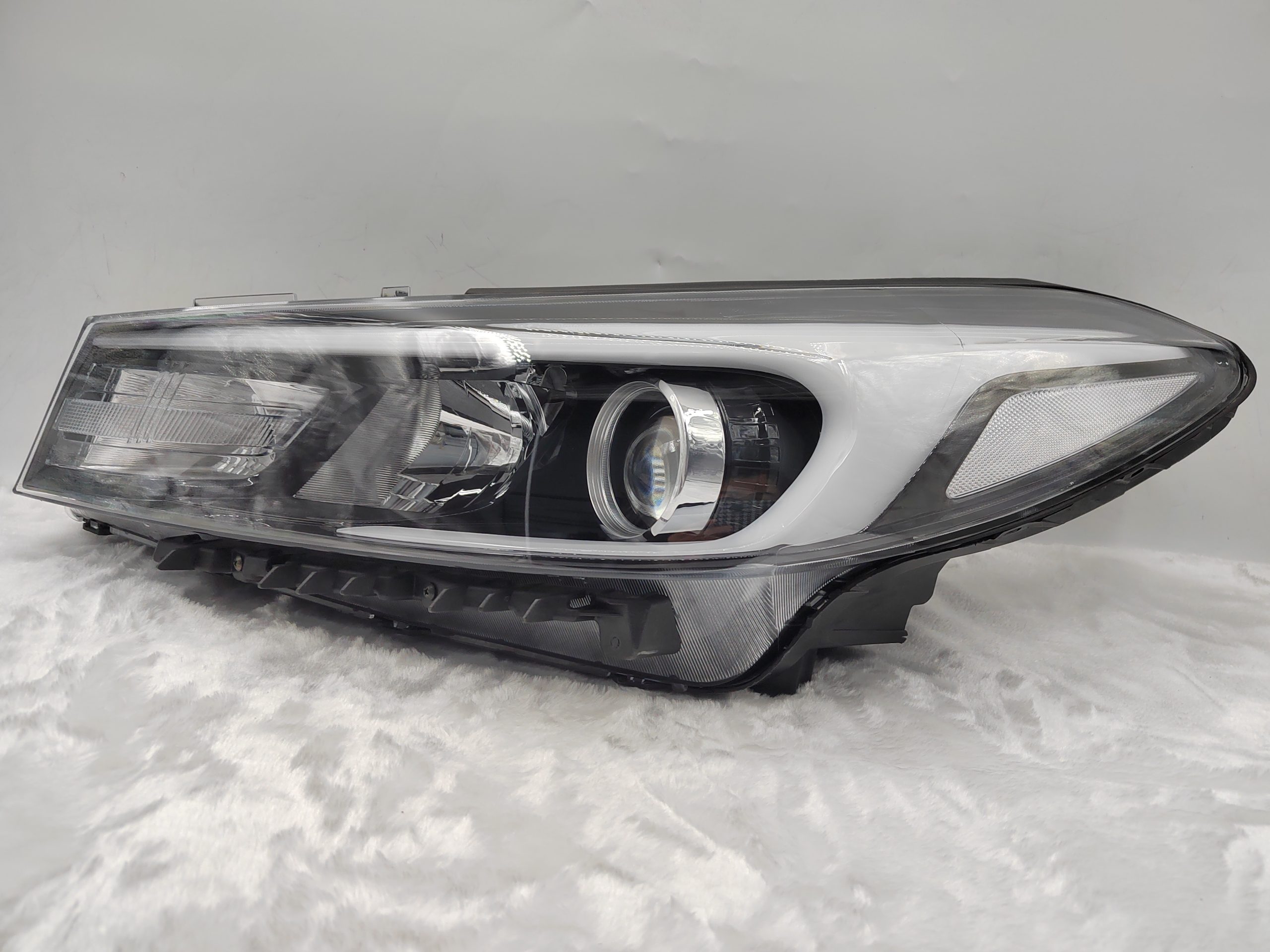 KIA CERATO 2016-2017 HALOGEN L.H.S HEADLIGHT ASSEMBLY