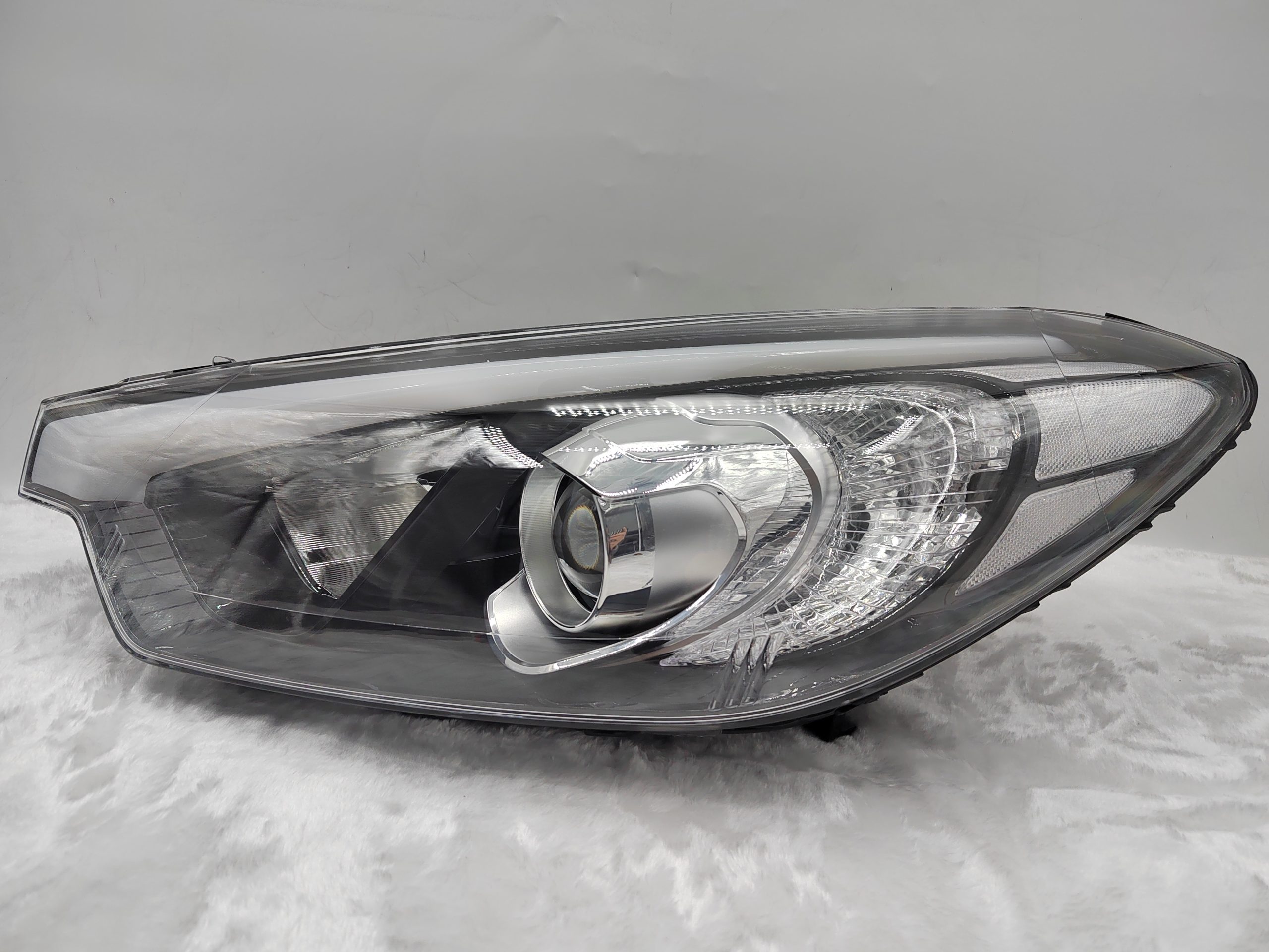 KIA CERATO 2013-2015 HALOGEN L.H.S HEADLIGHT ASSEMBLY
