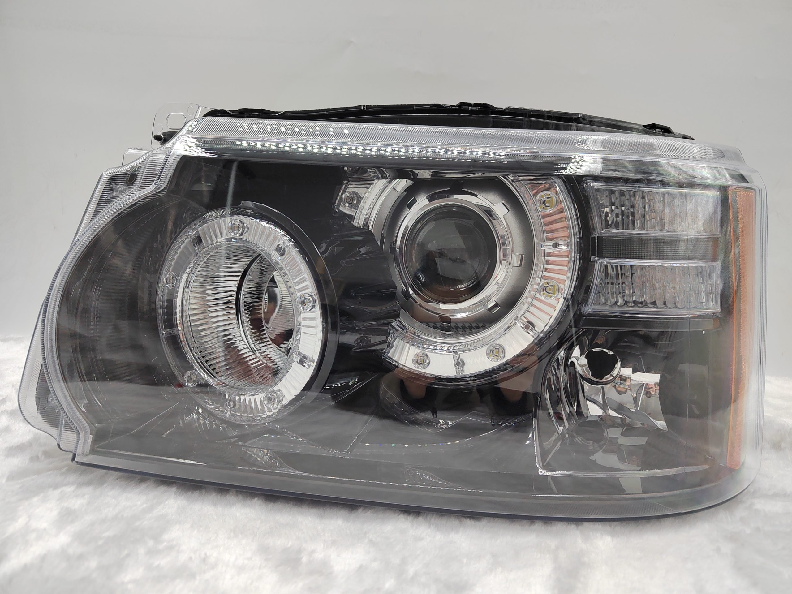 LAND ROVER RANGE ROVER SPORT 2010-2013 XENON L.H.S HEADLIGHT ASSEMBLY