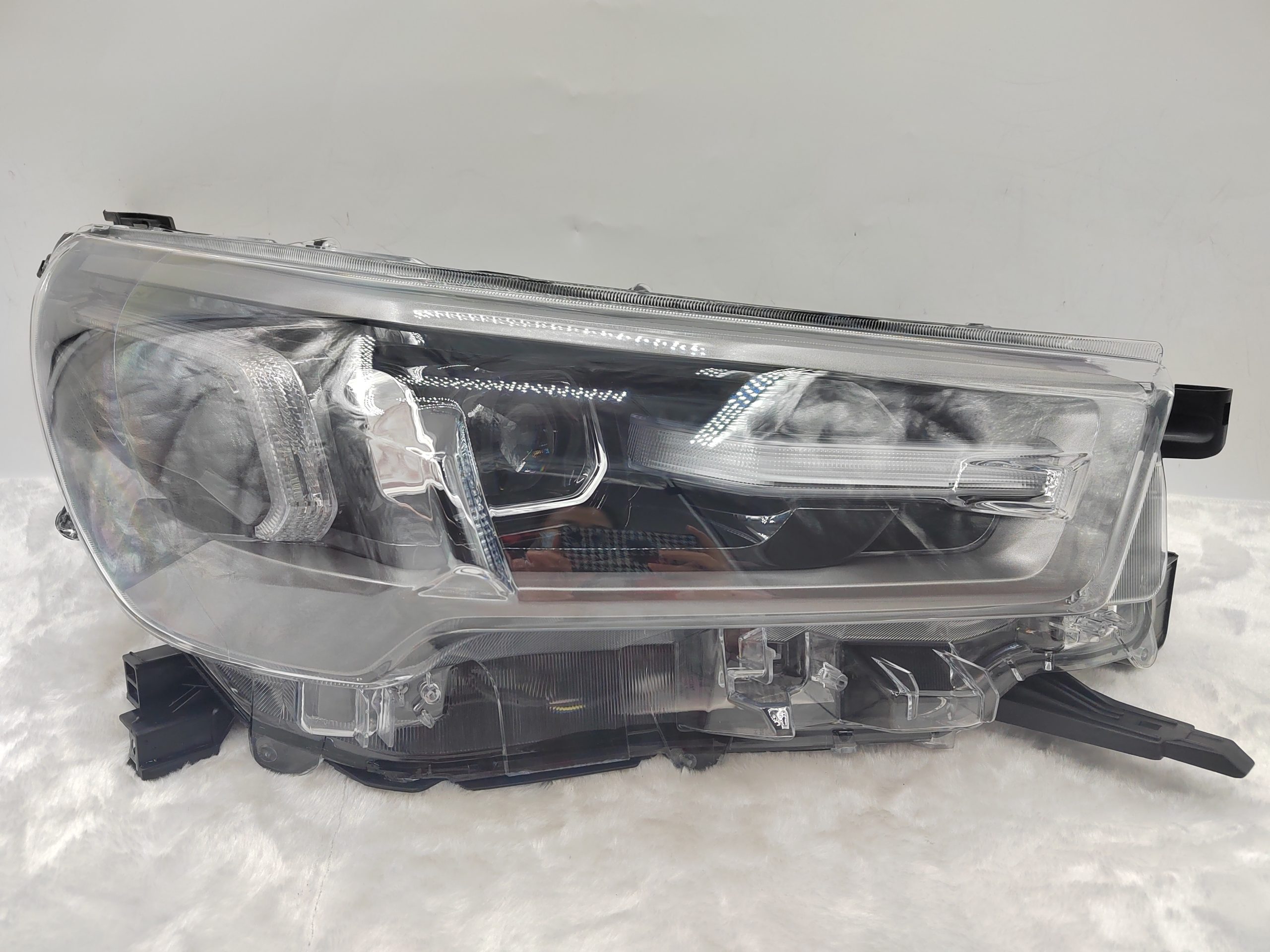 TOYOTA HILUX REVO 2020-2023 LED R.H.S HEADLIGHT ASSEMBLY